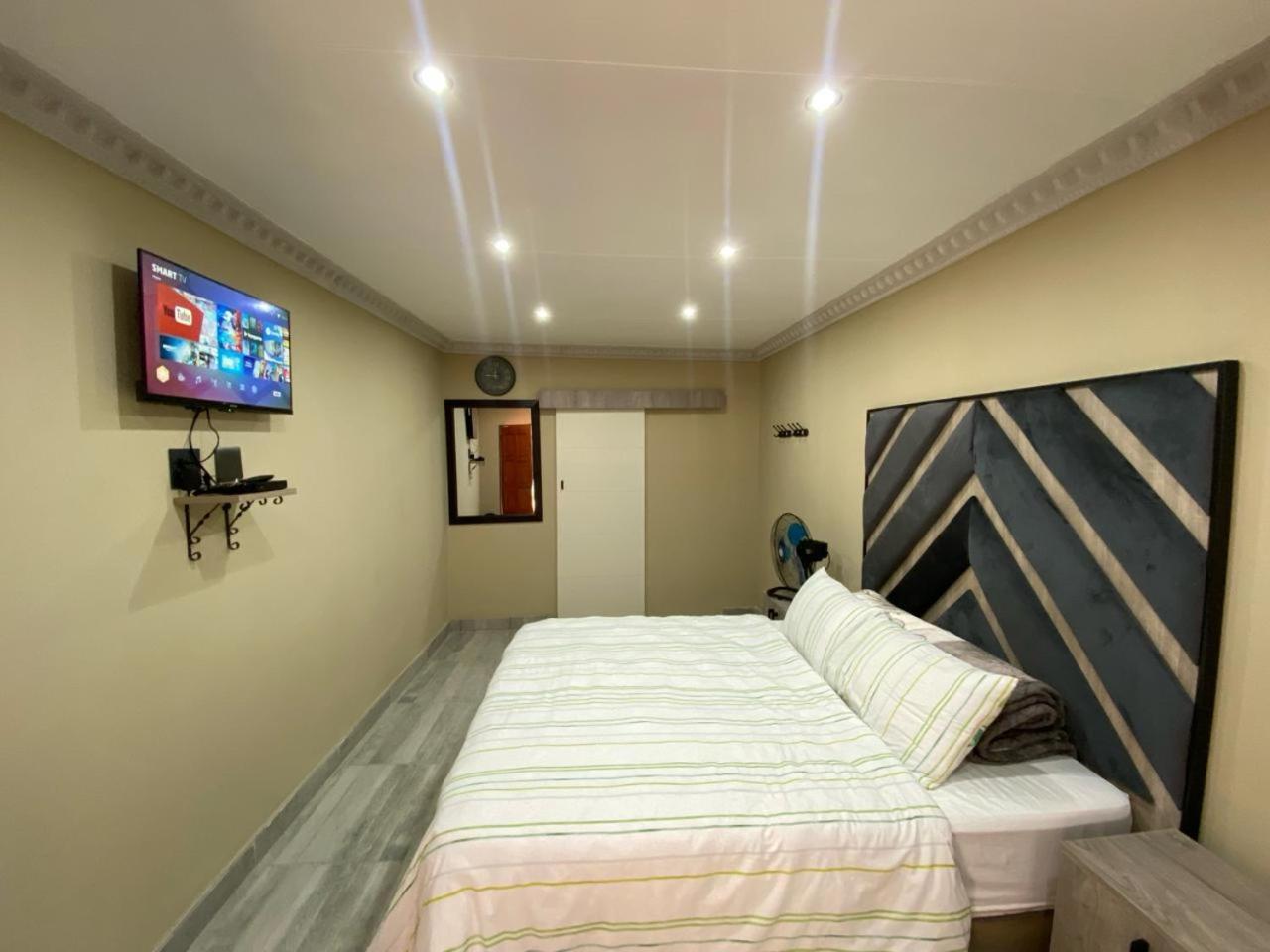 Arcon 6 * Johannesburg