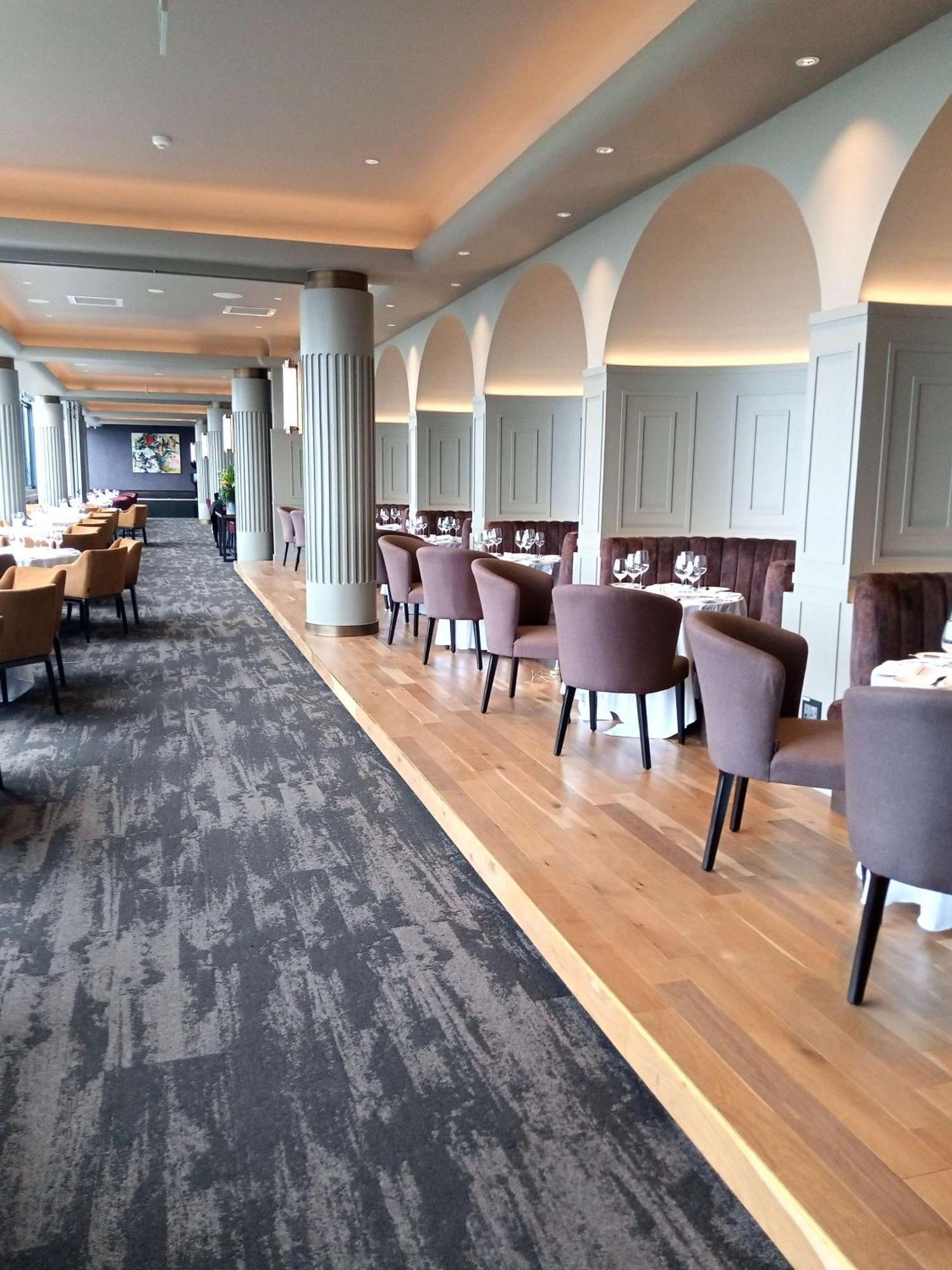 Hotel Radisson And Convention Centre Or Tambo Airport 2*
