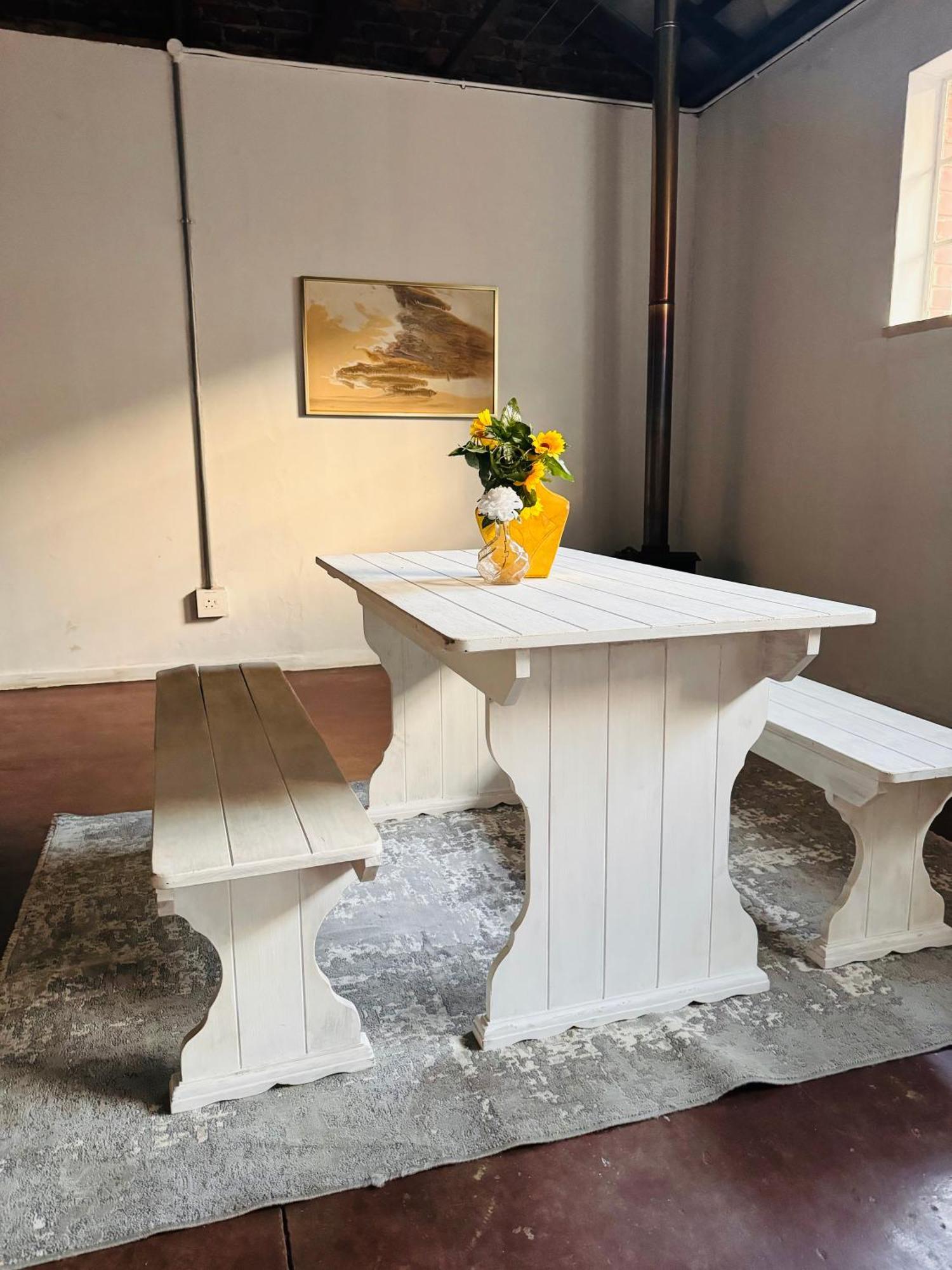 Uptown Oasis 2 Bedrooms , 2 Bathrooms In Maboneng With Unlimited Wifi Apartment