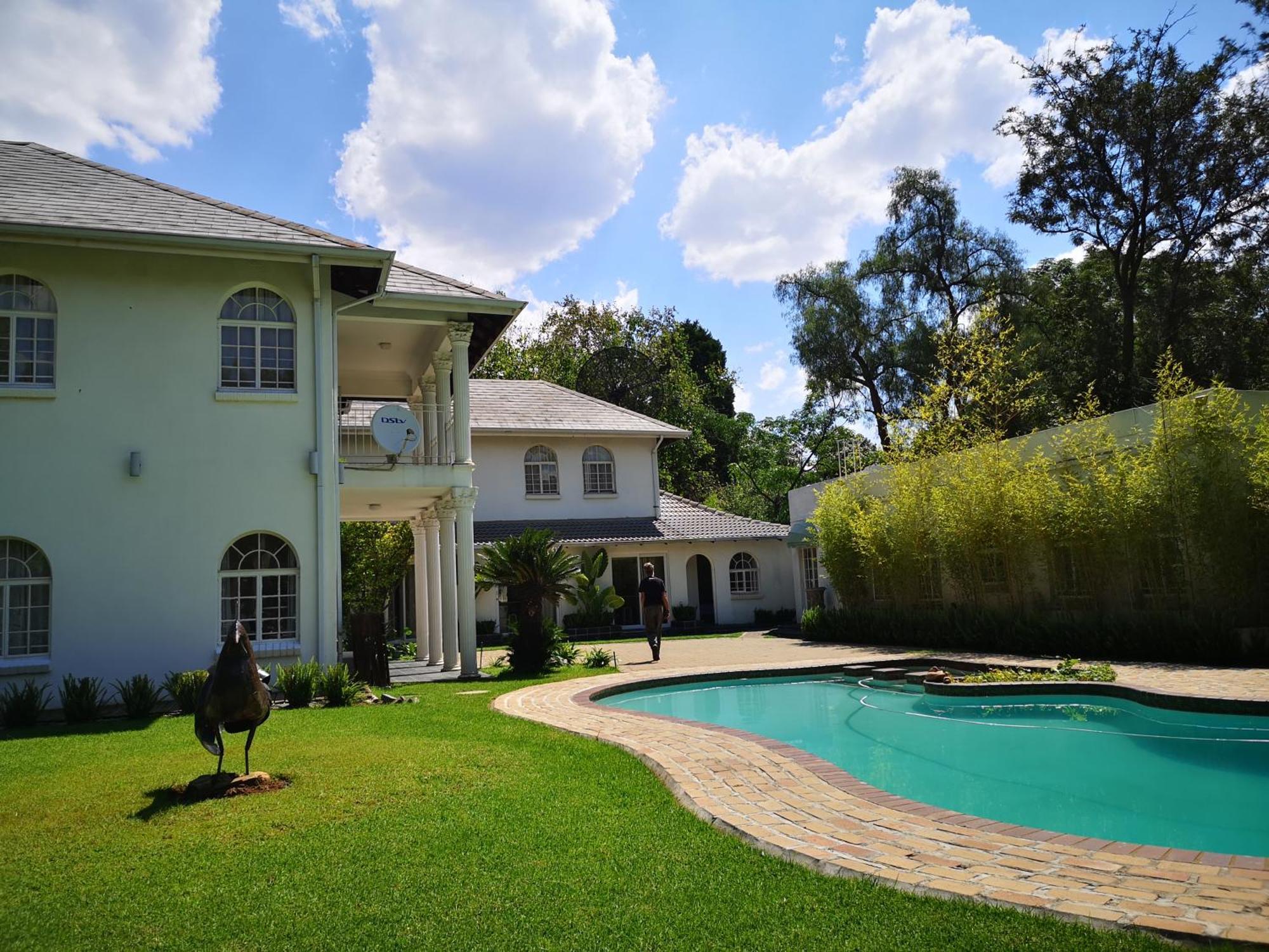 Lotus Guest house 3*