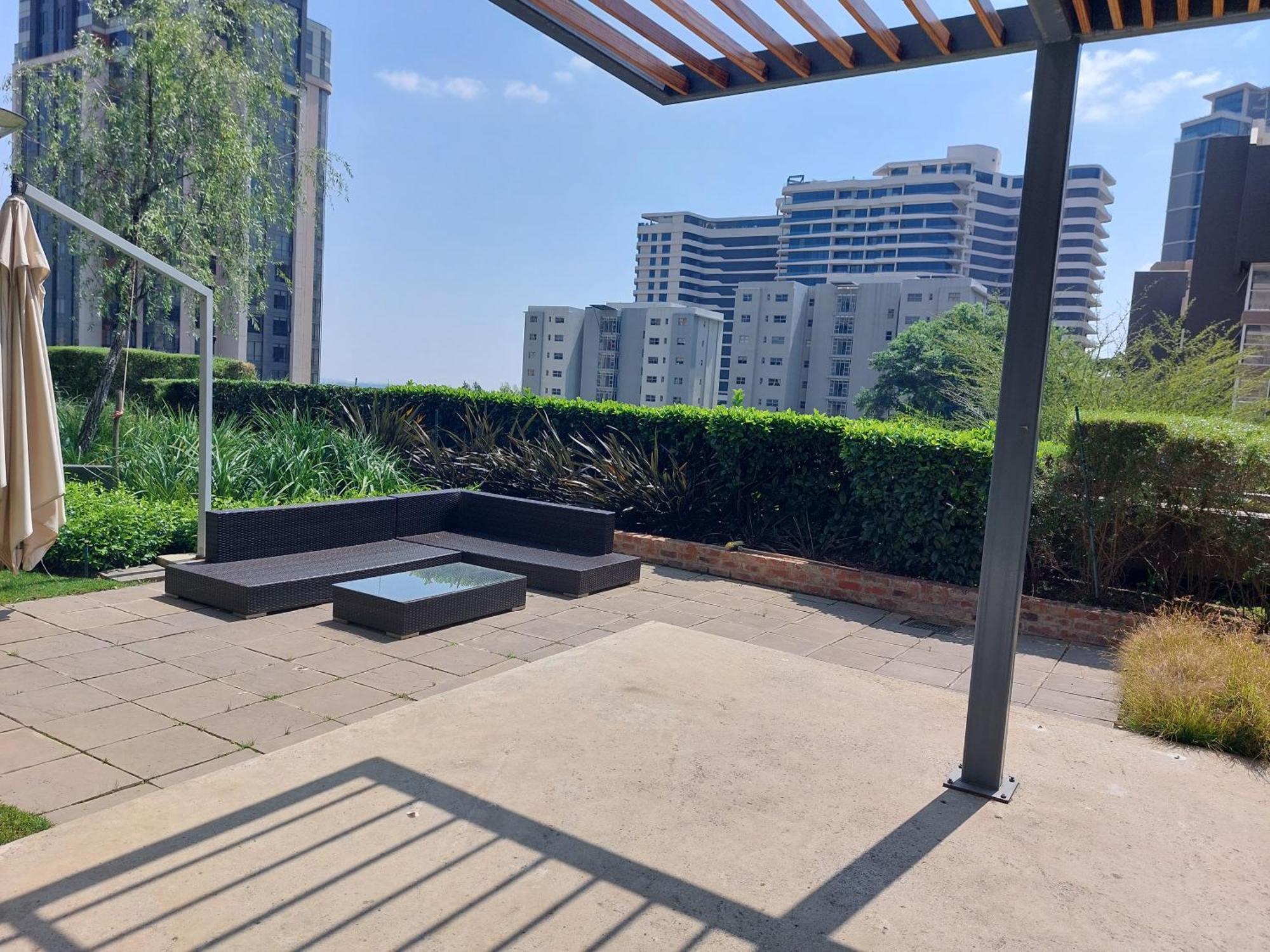 Sandton Westpoint Căn hộ