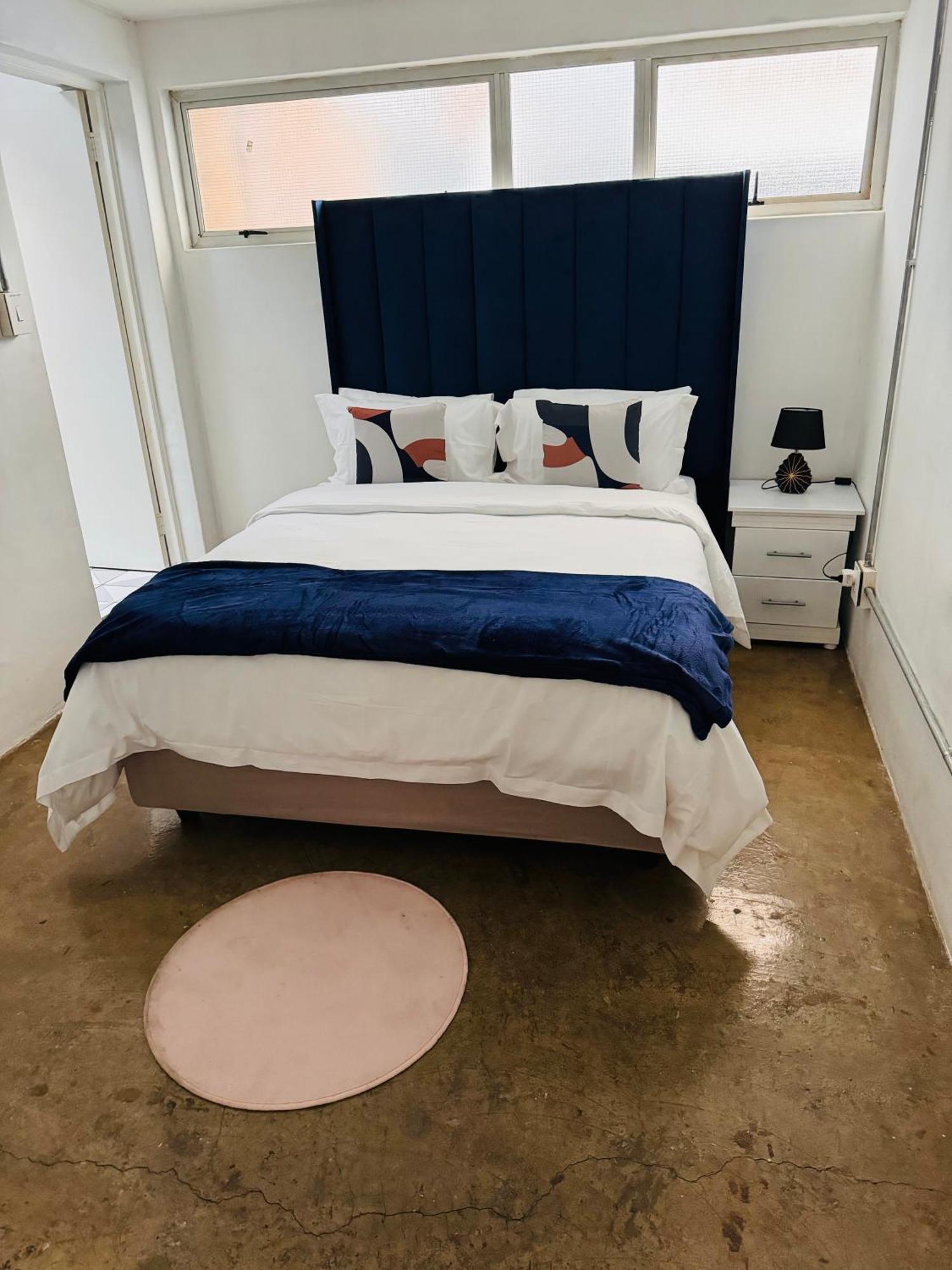 Uptown Oasis 2 Bedrooms , 2 Bathrooms In Maboneng With Unlimited Wifi Apartment Johannesburg