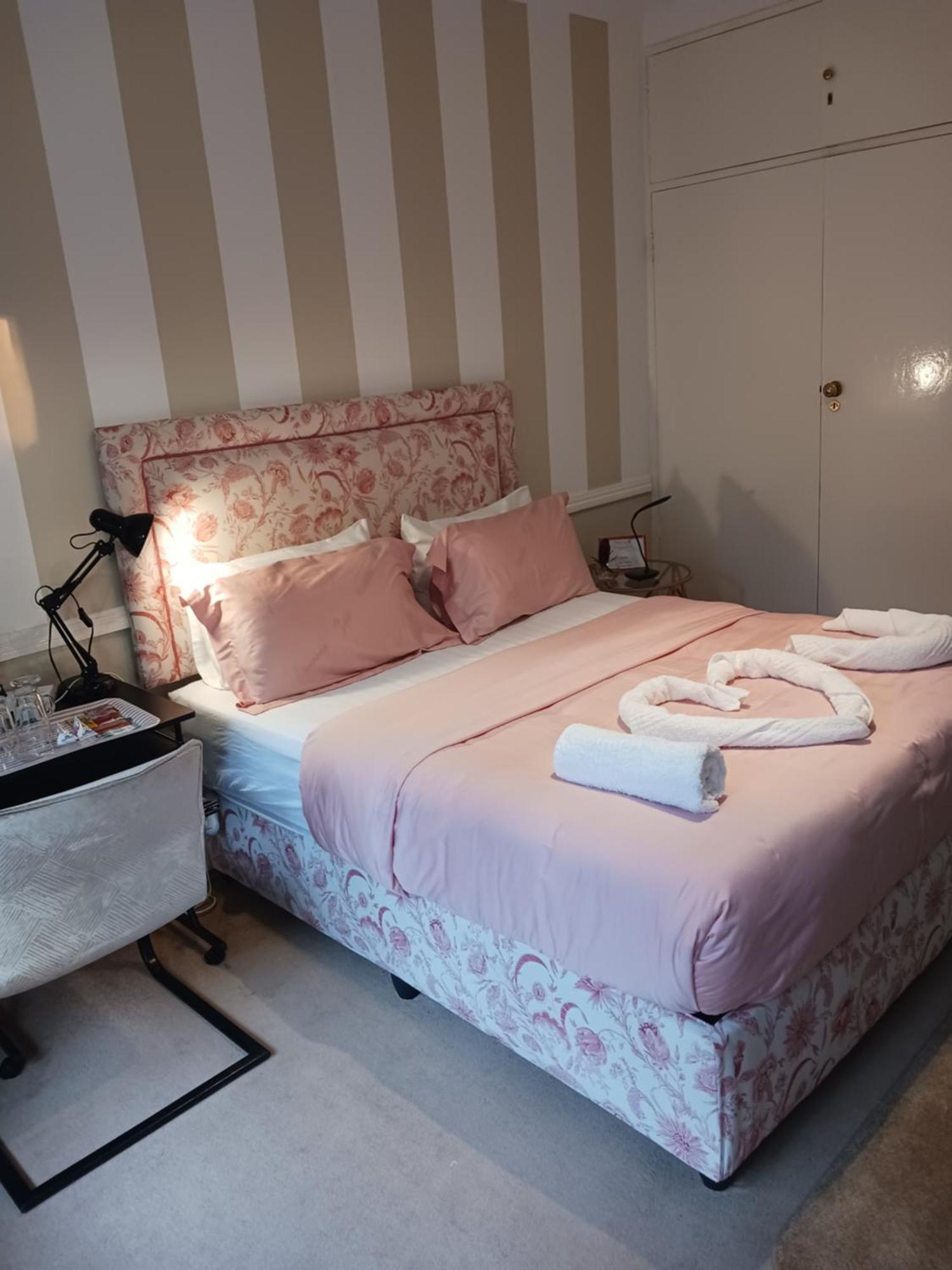 Bed & Breakfast Villa54, Sandton