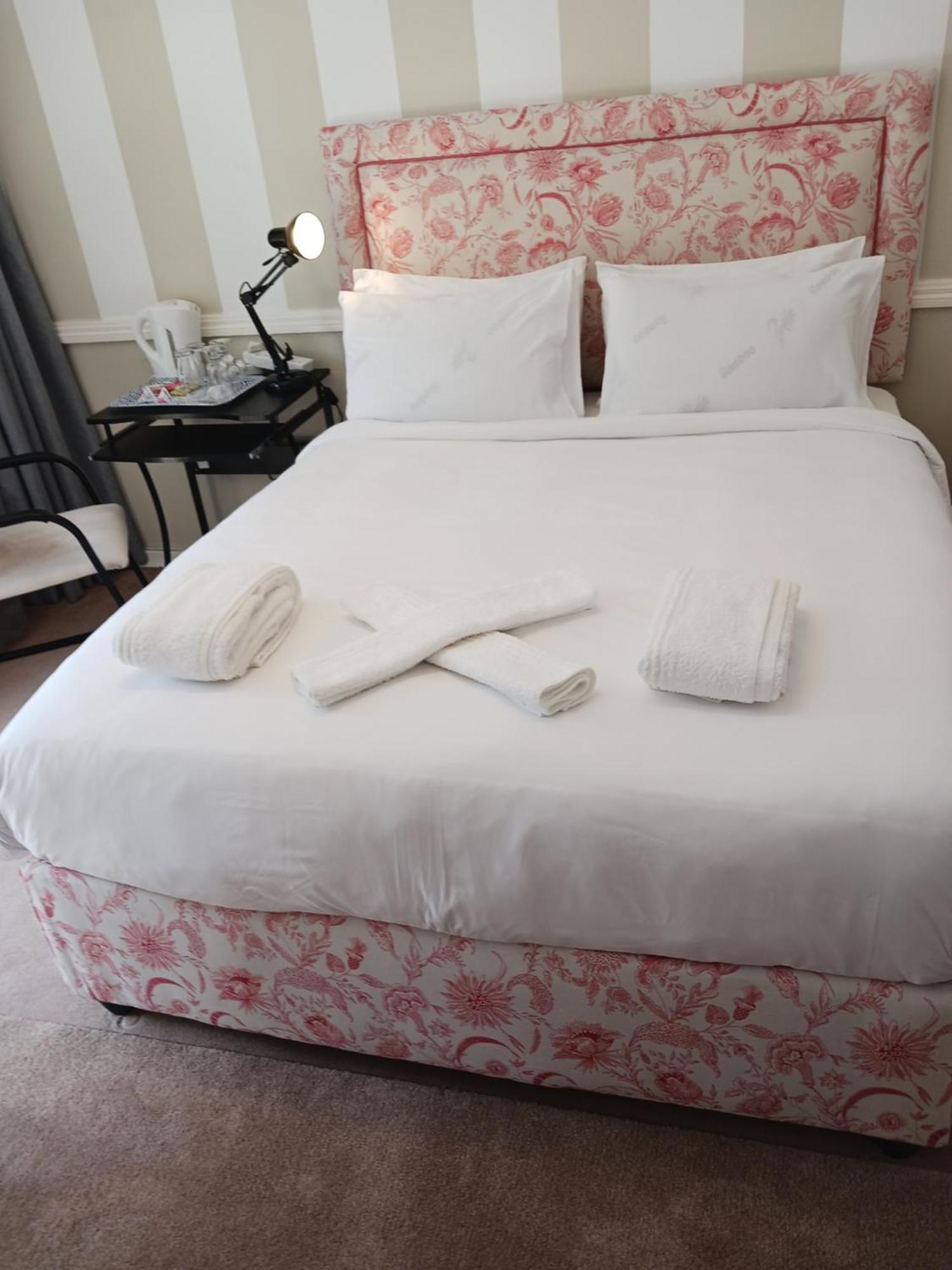 Bed & Breakfast Villa54, Sandton *