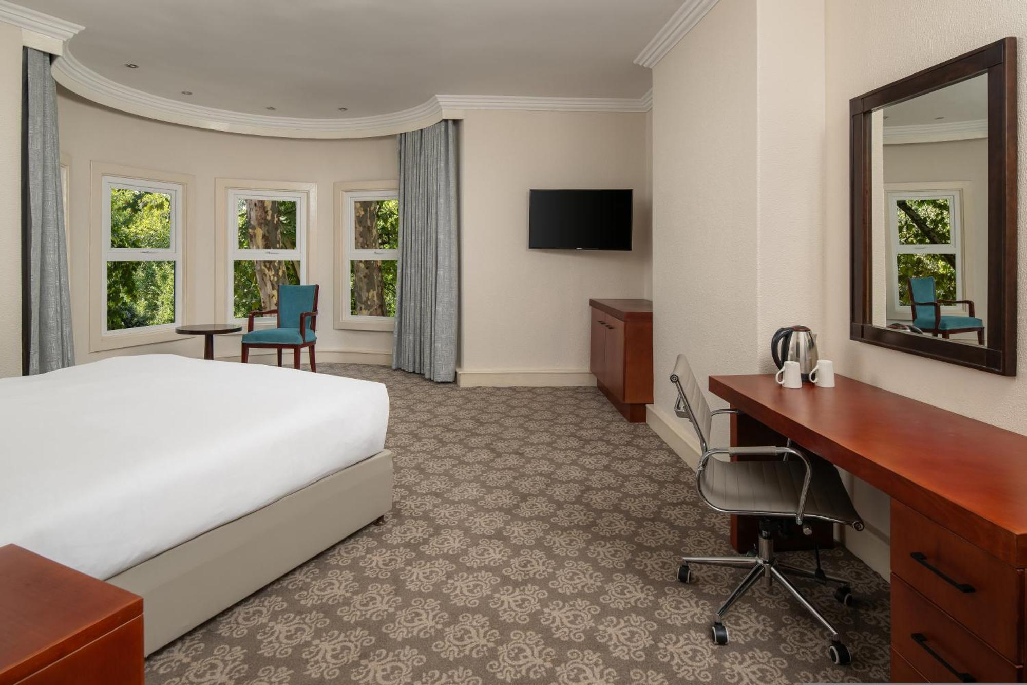 - Sunnyside Park By Ihg Johannesburg