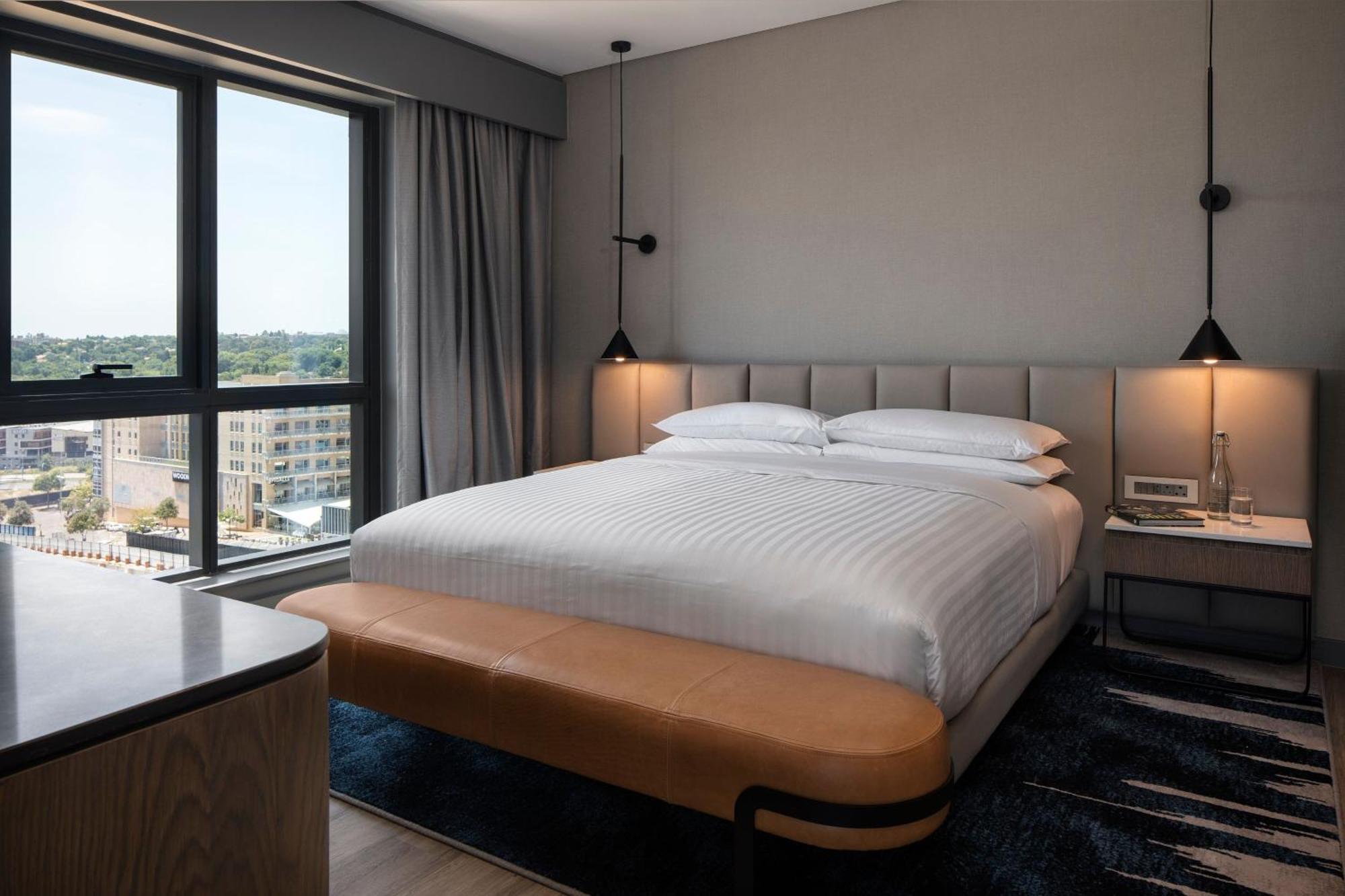 Marriott Melrose Arch 5*