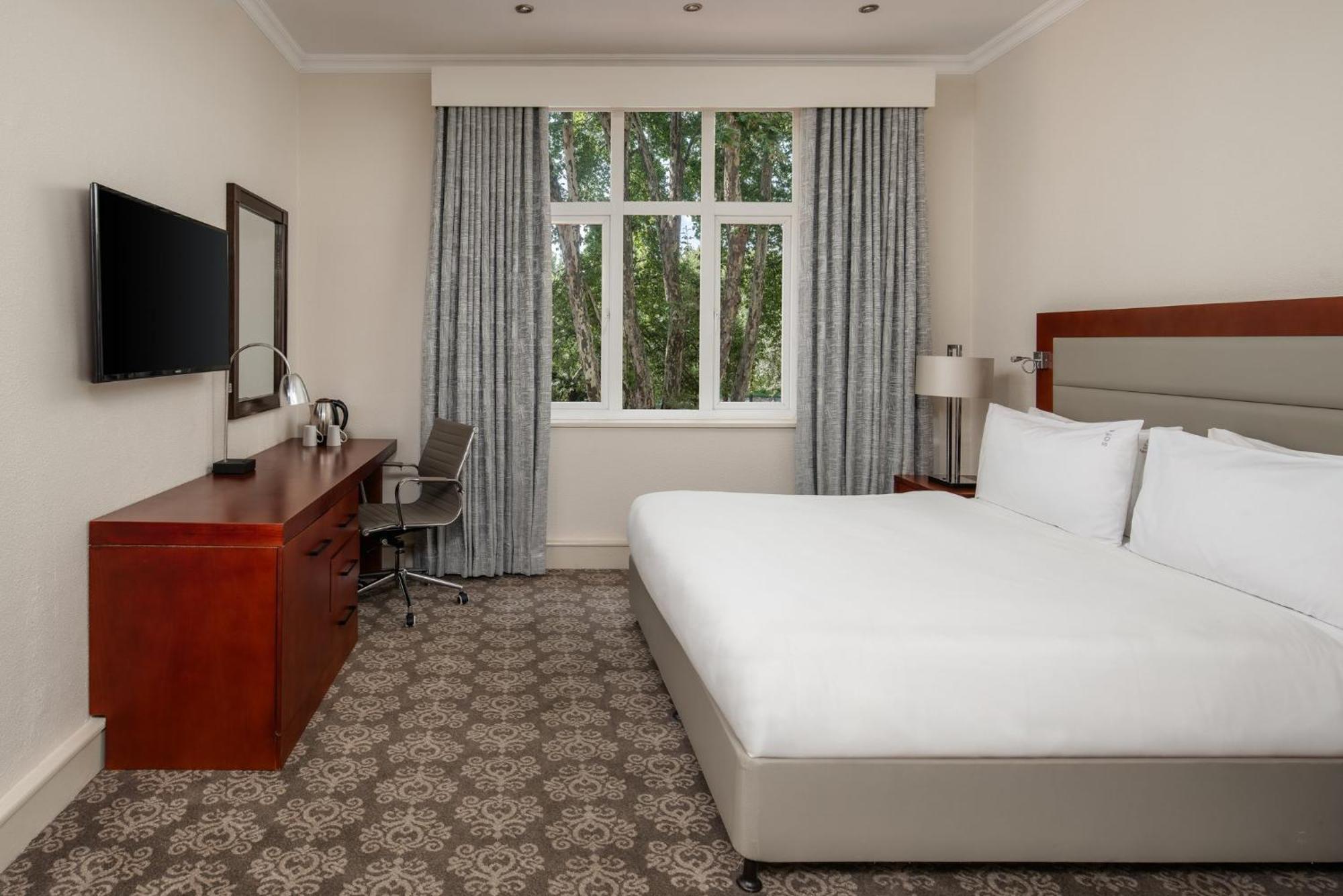 Hotel - Sunnyside Park By Ihg 4*