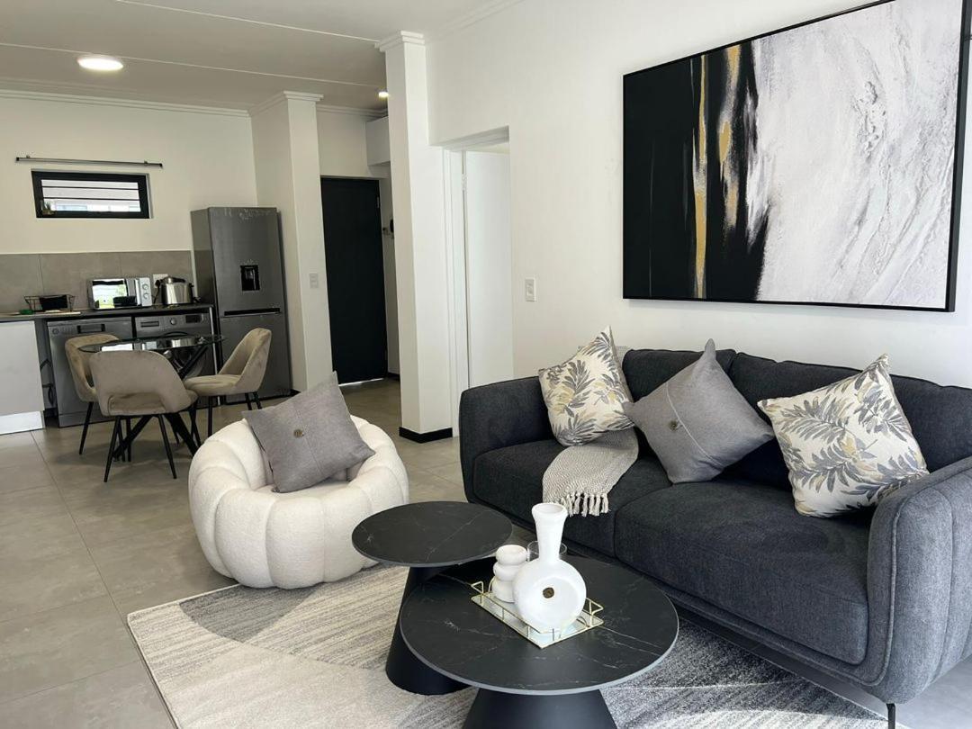 Tocara Lifestyle Estate: Fourways Apartment Johannesburg
