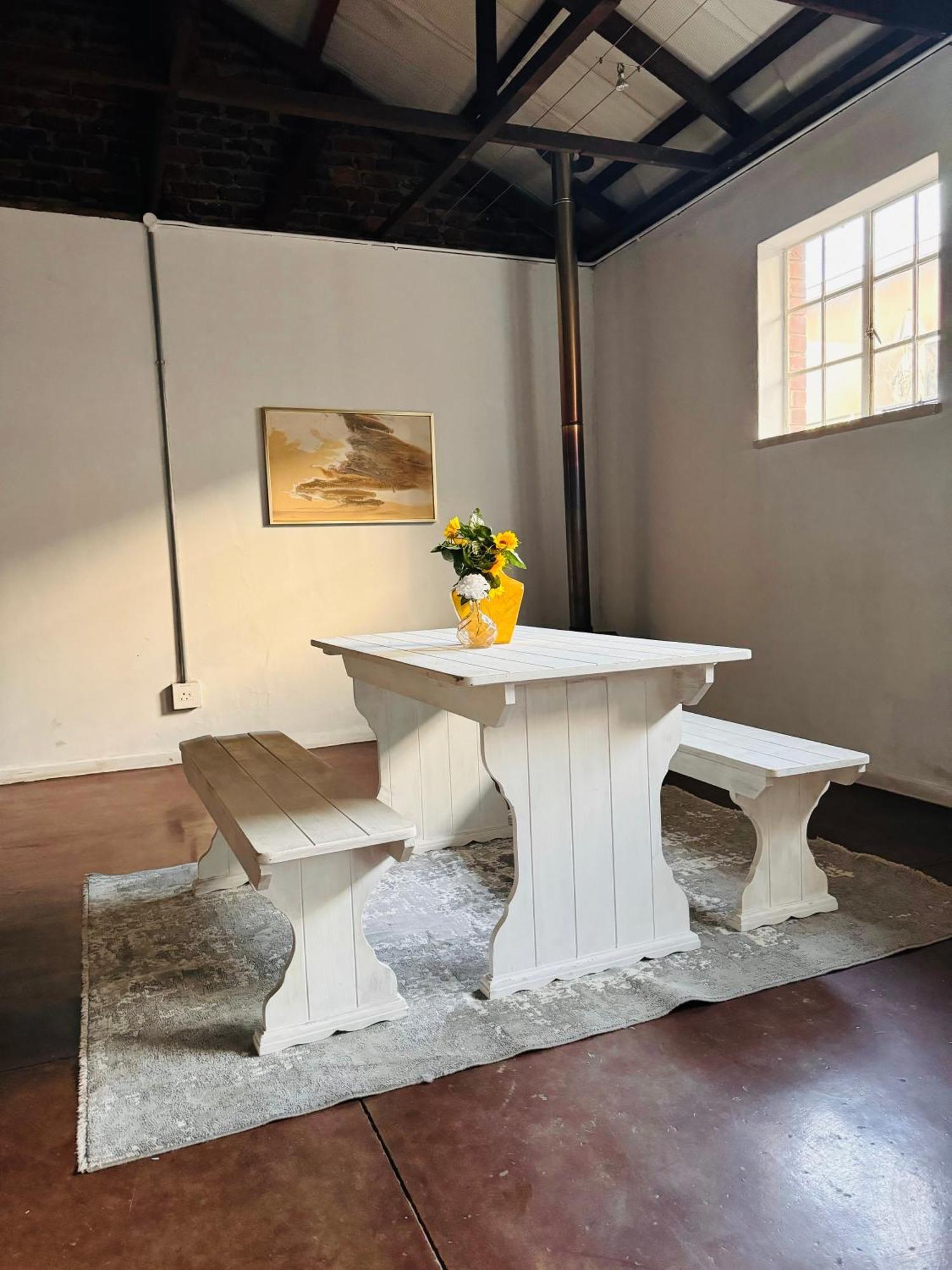 Apartment Uptown Oasis 2 Bedrooms , 2 Bathrooms In Maboneng With Unlimited Wifi Johannesburg