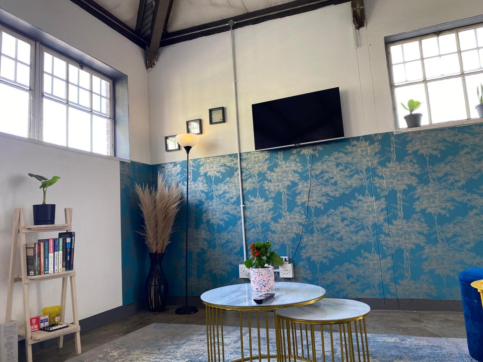 9 Living Moad Maboneng * Johannesburg