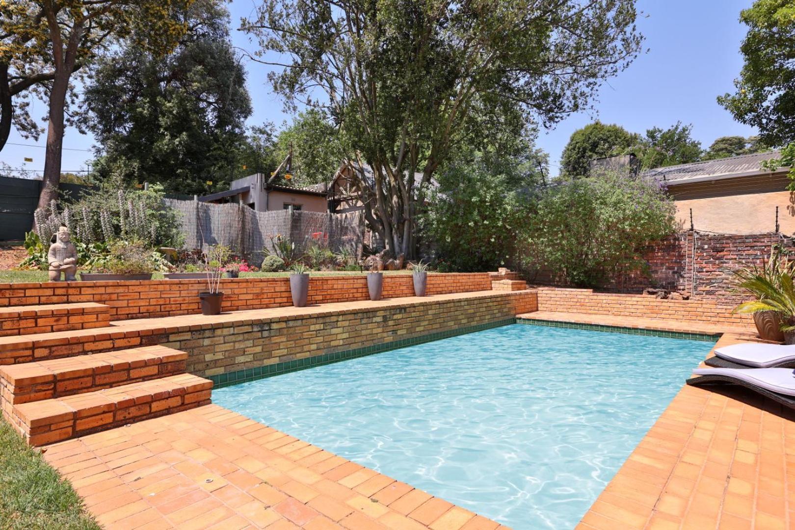Four C's Guest Units In Craighall Park Joanesburgo