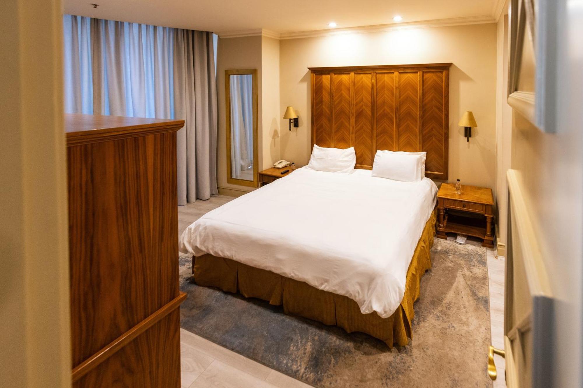 City Nest - Michelangelo Towers Apartment Johannesburg