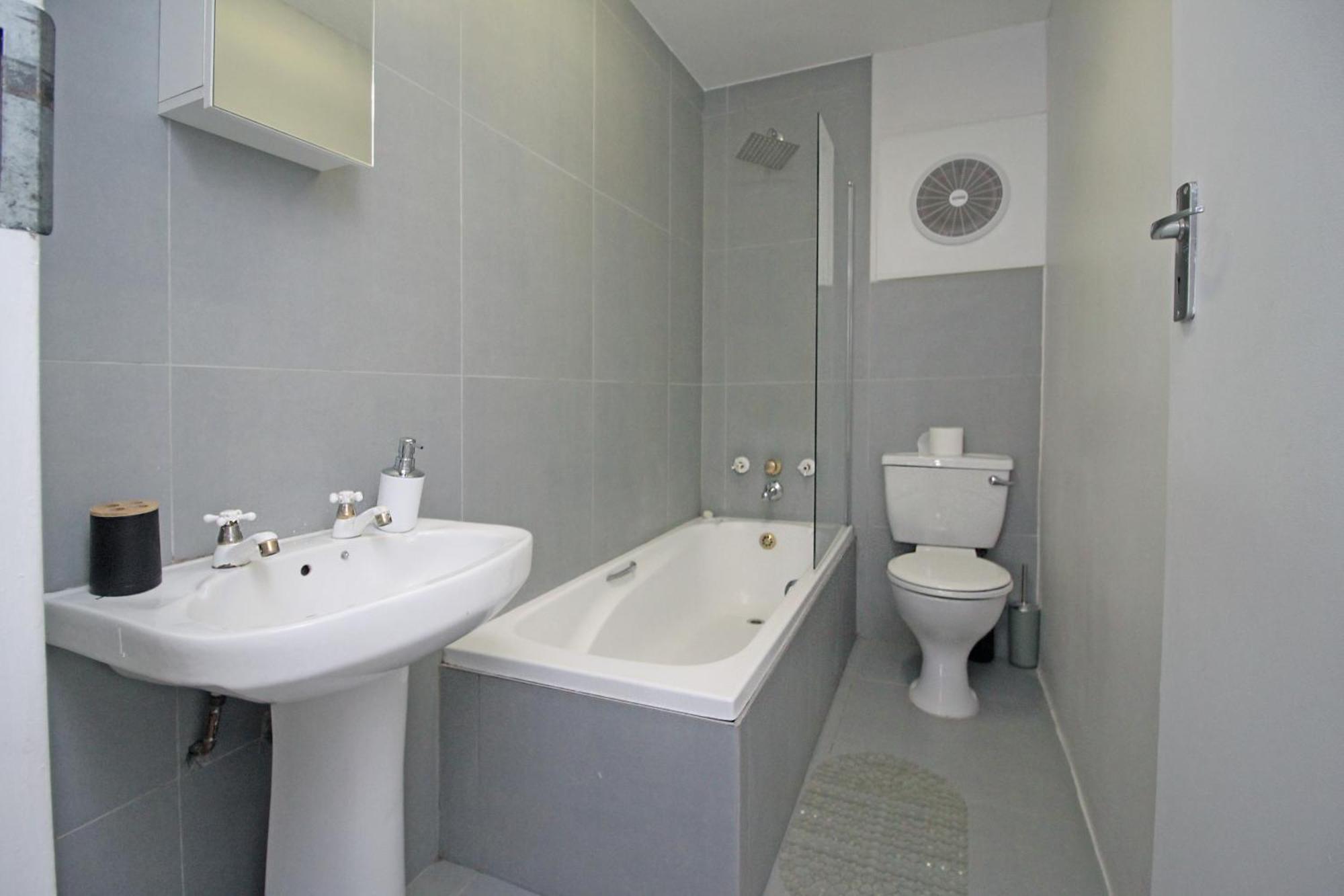 Apartment Madison Palms In Sandown Johannesburg