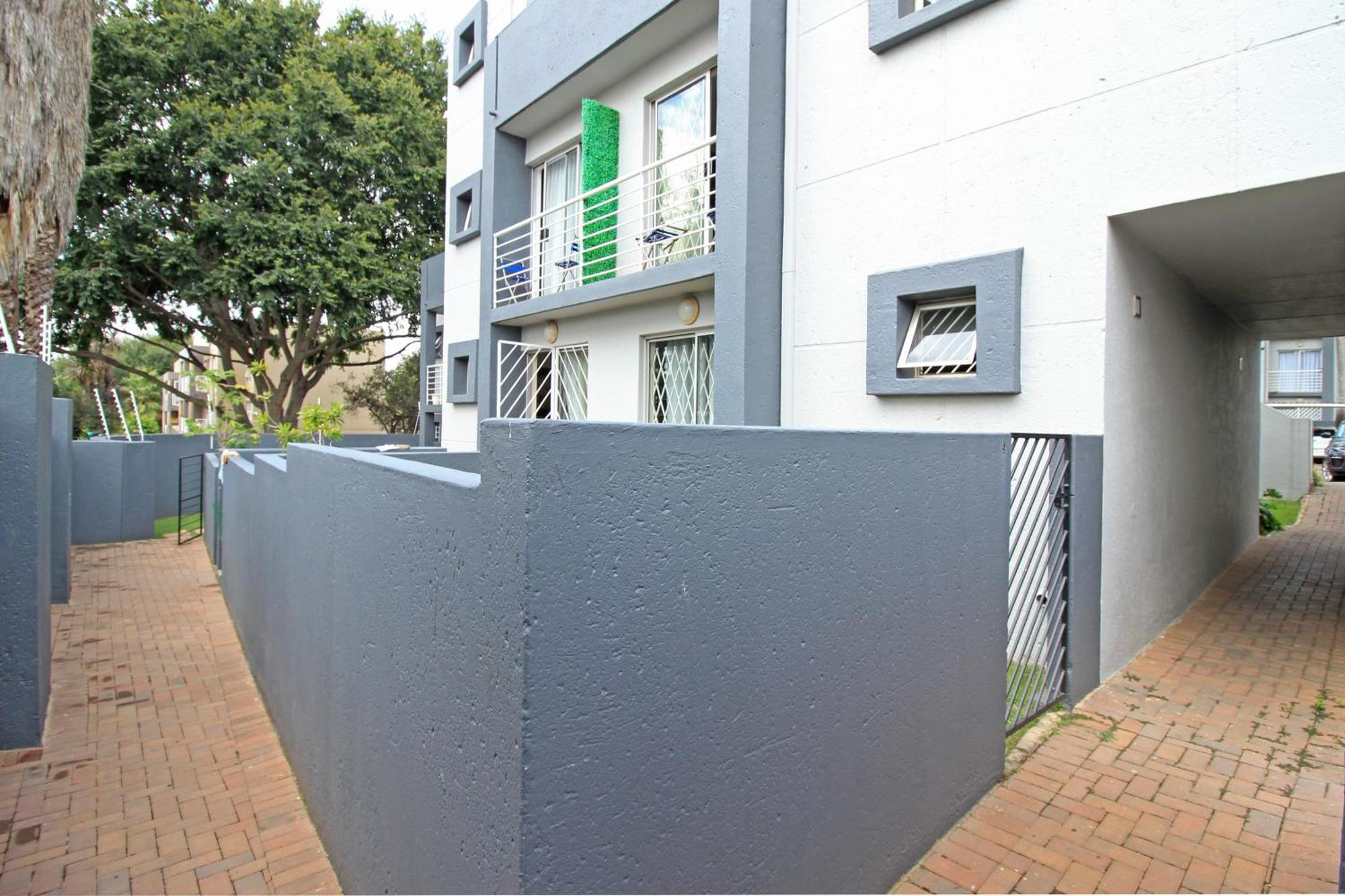 Apartment Madison Palms In Sandown Johannesburg