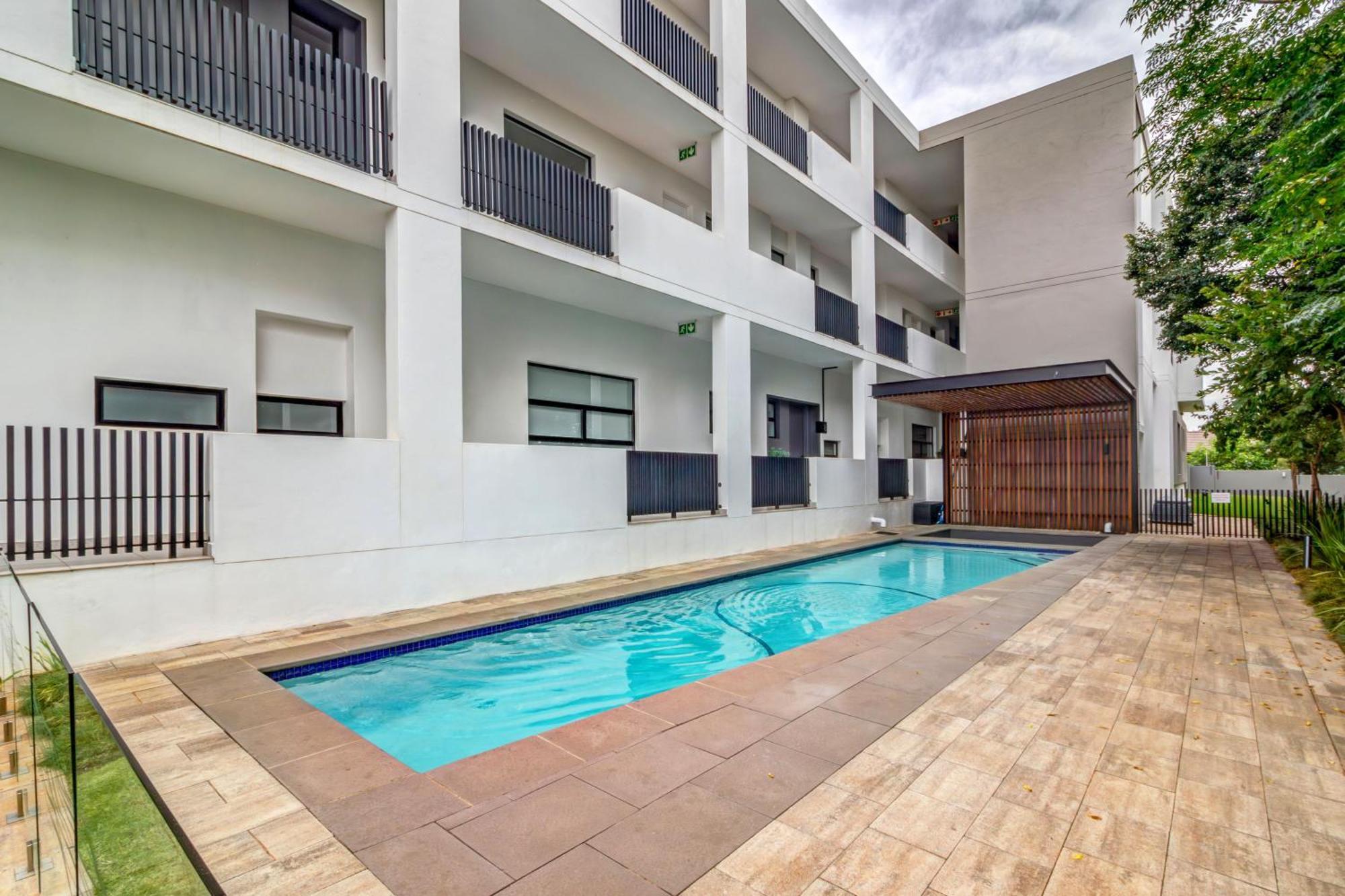 Luxurious & Peaceful Sandton 3-bed - Backup Power Apartamento Joanesburgo