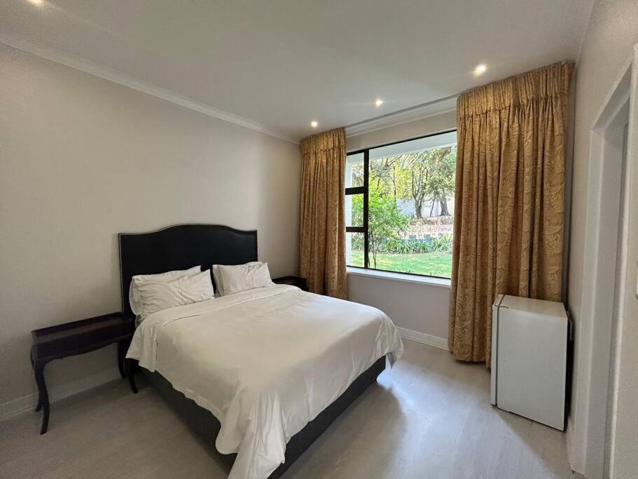 Casa de férias Bespoke Luxury Sandton *