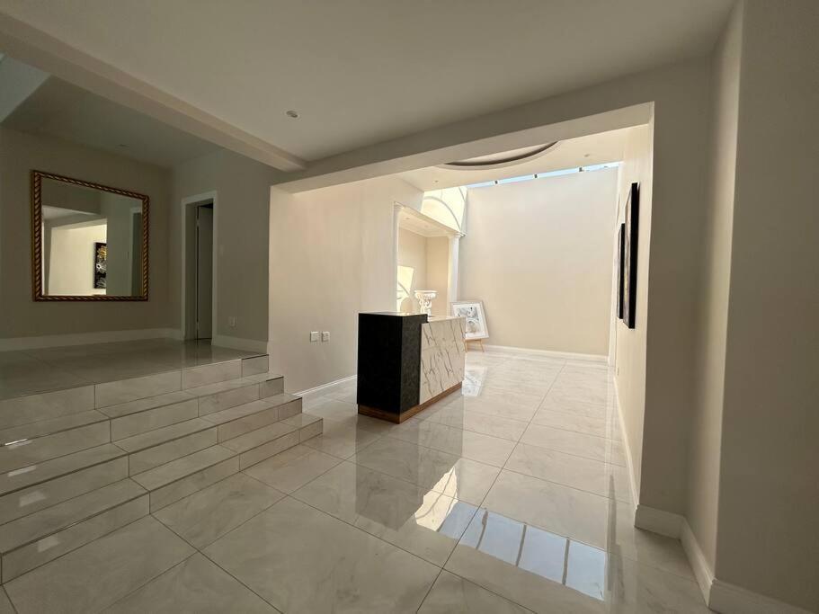 Bespoke Luxury Sandton Casa de férias *
