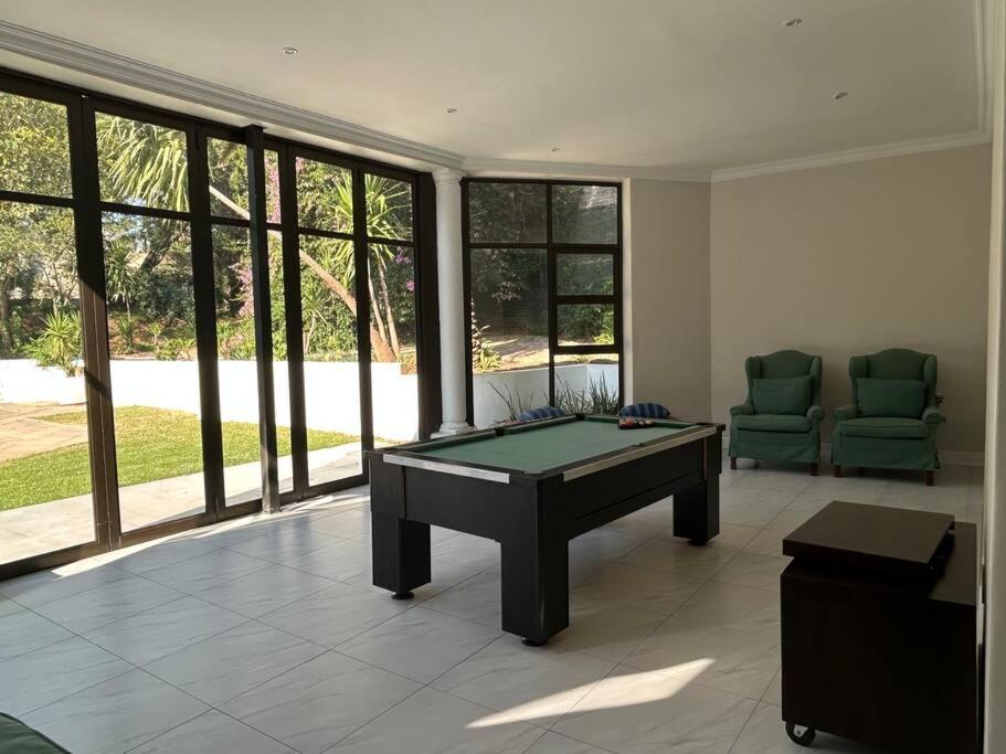 Casa de férias Bespoke Luxury Sandton *