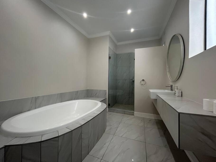 Bespoke Luxury Sandton Casa de férias Joanesburgo