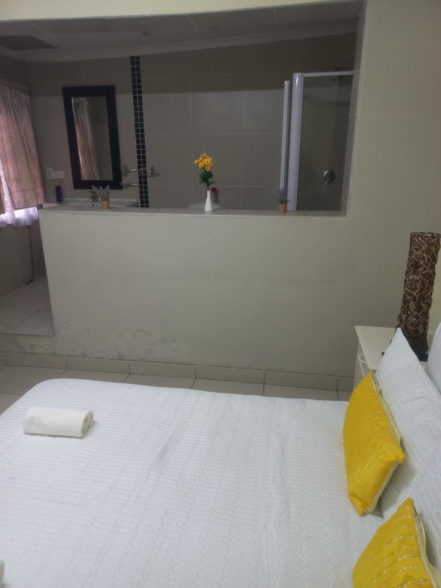 Guest house Triple T *