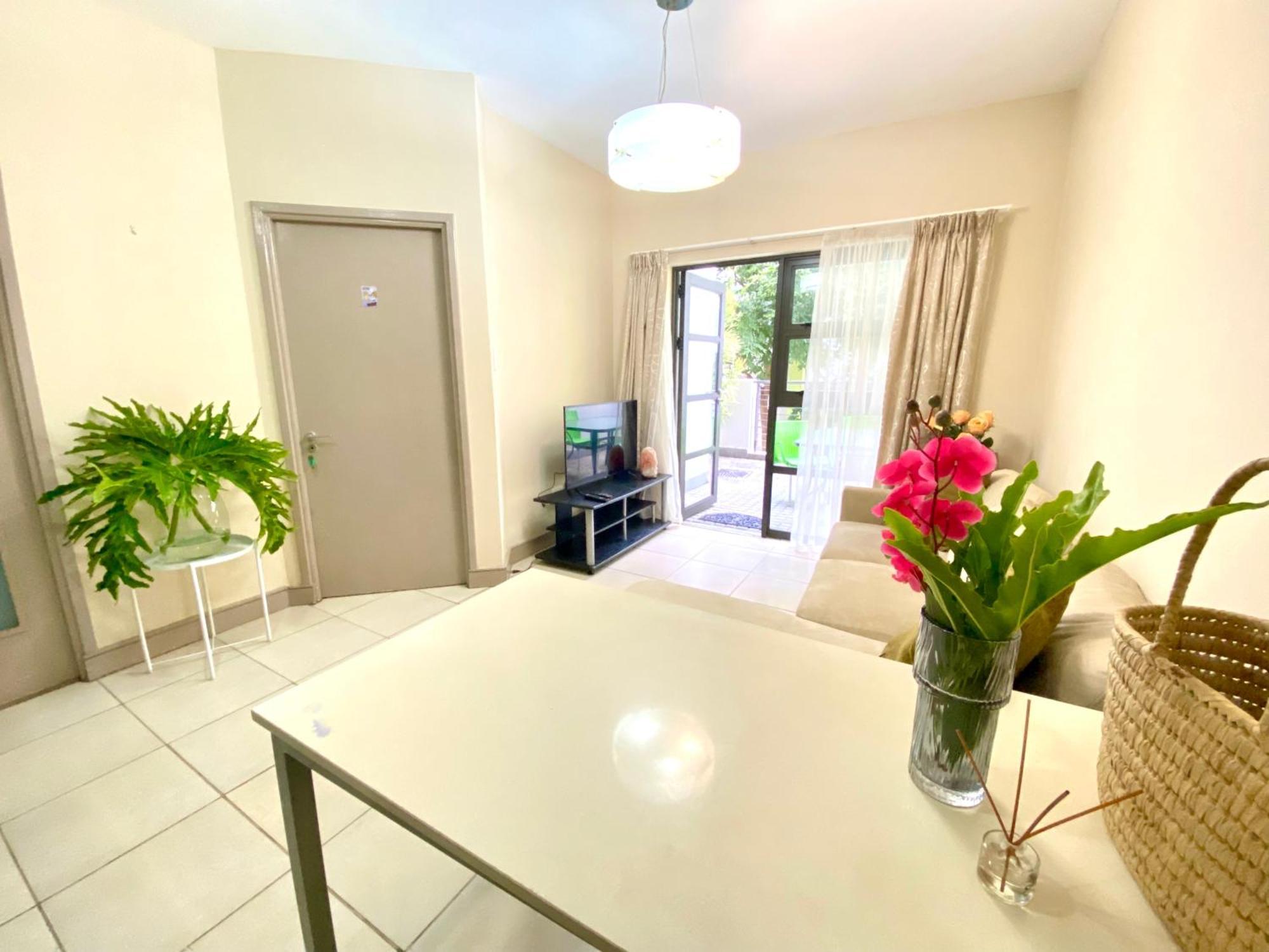 Apartment Bb Hers Greenleaf Johannesburg