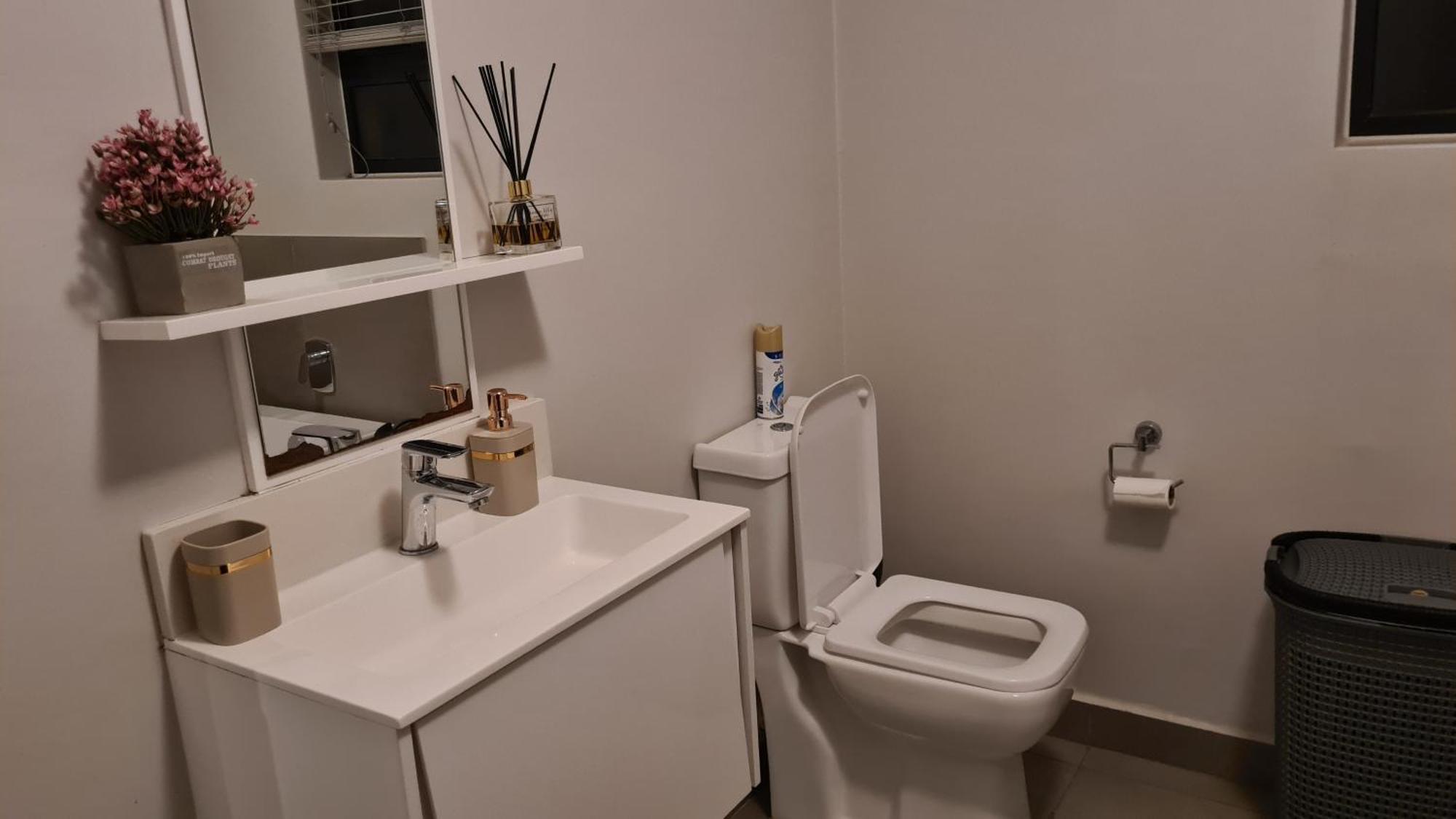 Apartment Beautiful 2 Bed, 2 Baths