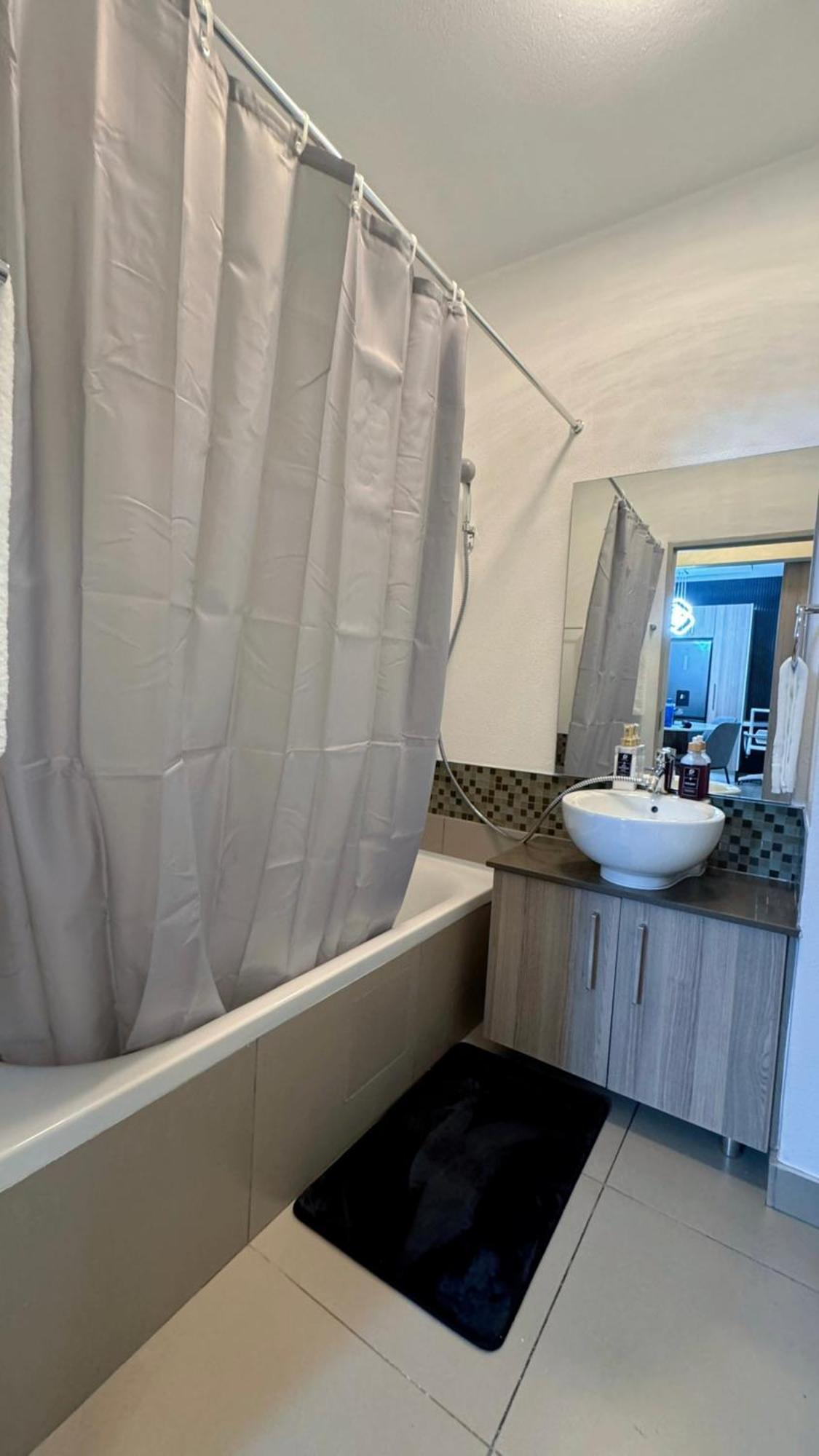 D&dluxury Rivonia With Inverter