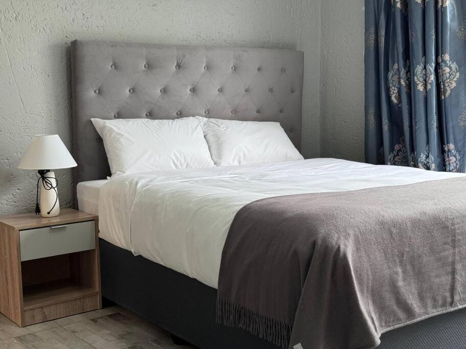Apartment 46 On Marble Arch 2 Bedroom Morningside *