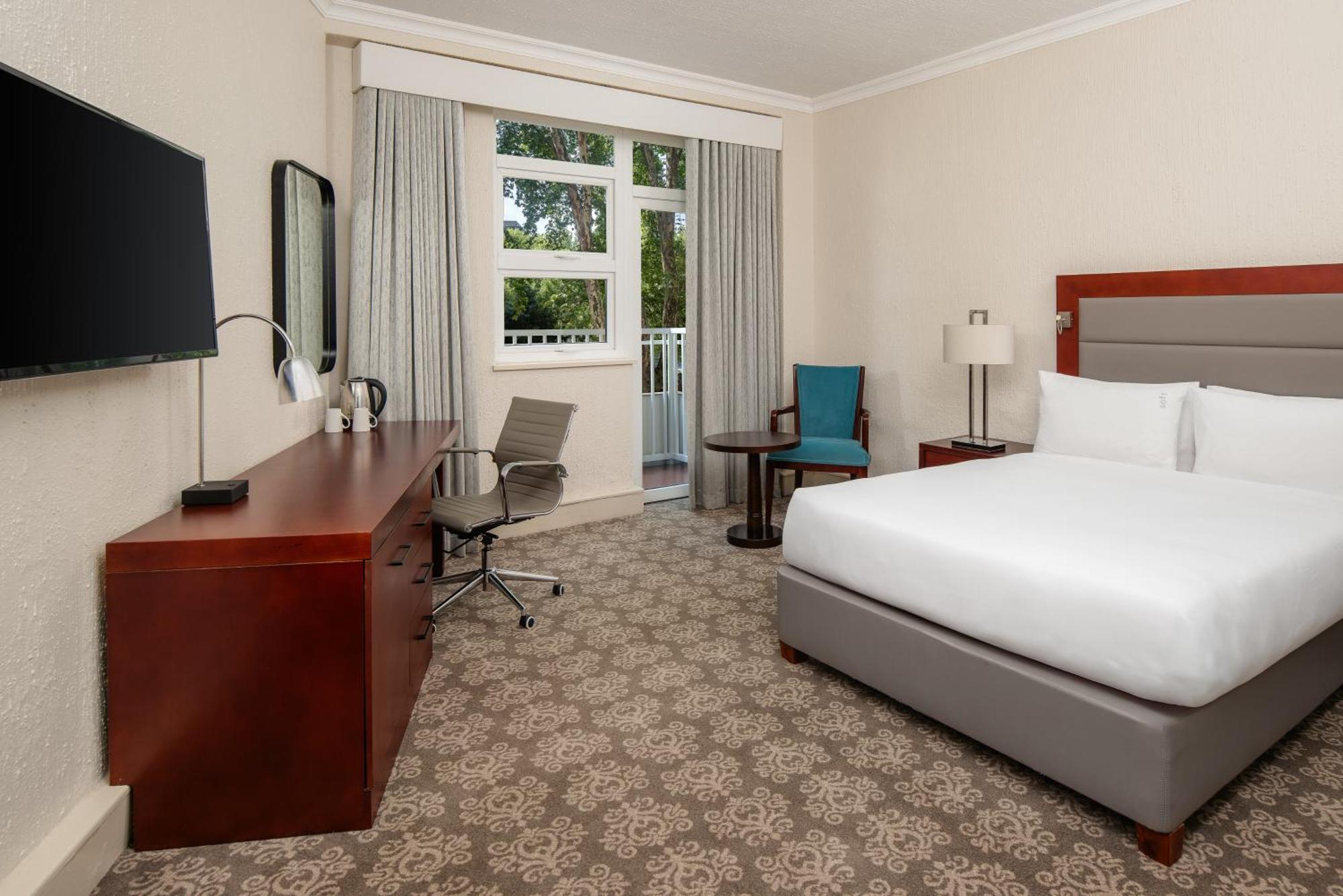 - Sunnyside Park By Ihg Hotel Johannesburg