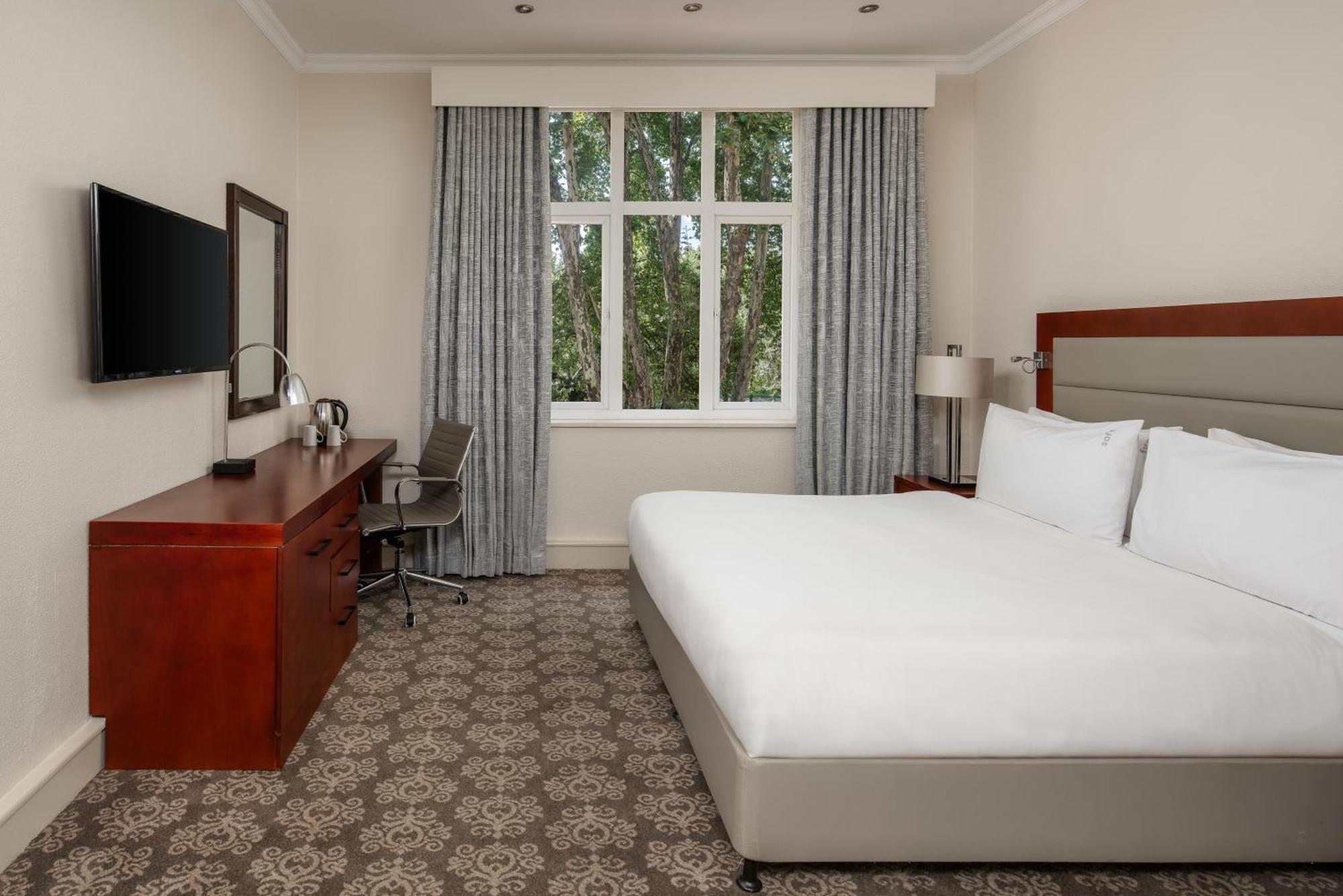 Hotel - Sunnyside Park By Ihg 4*