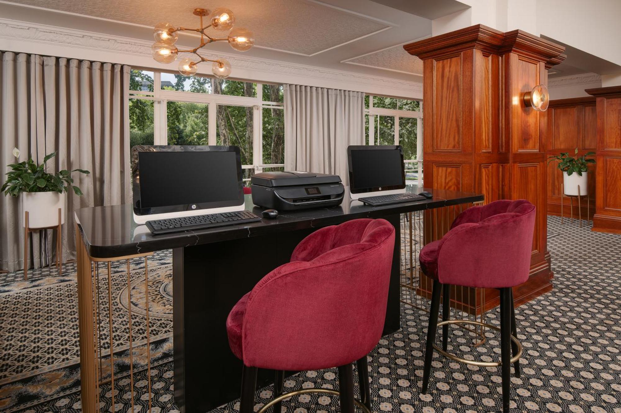 - Sunnyside Park By Ihg 4* Johannesburg
