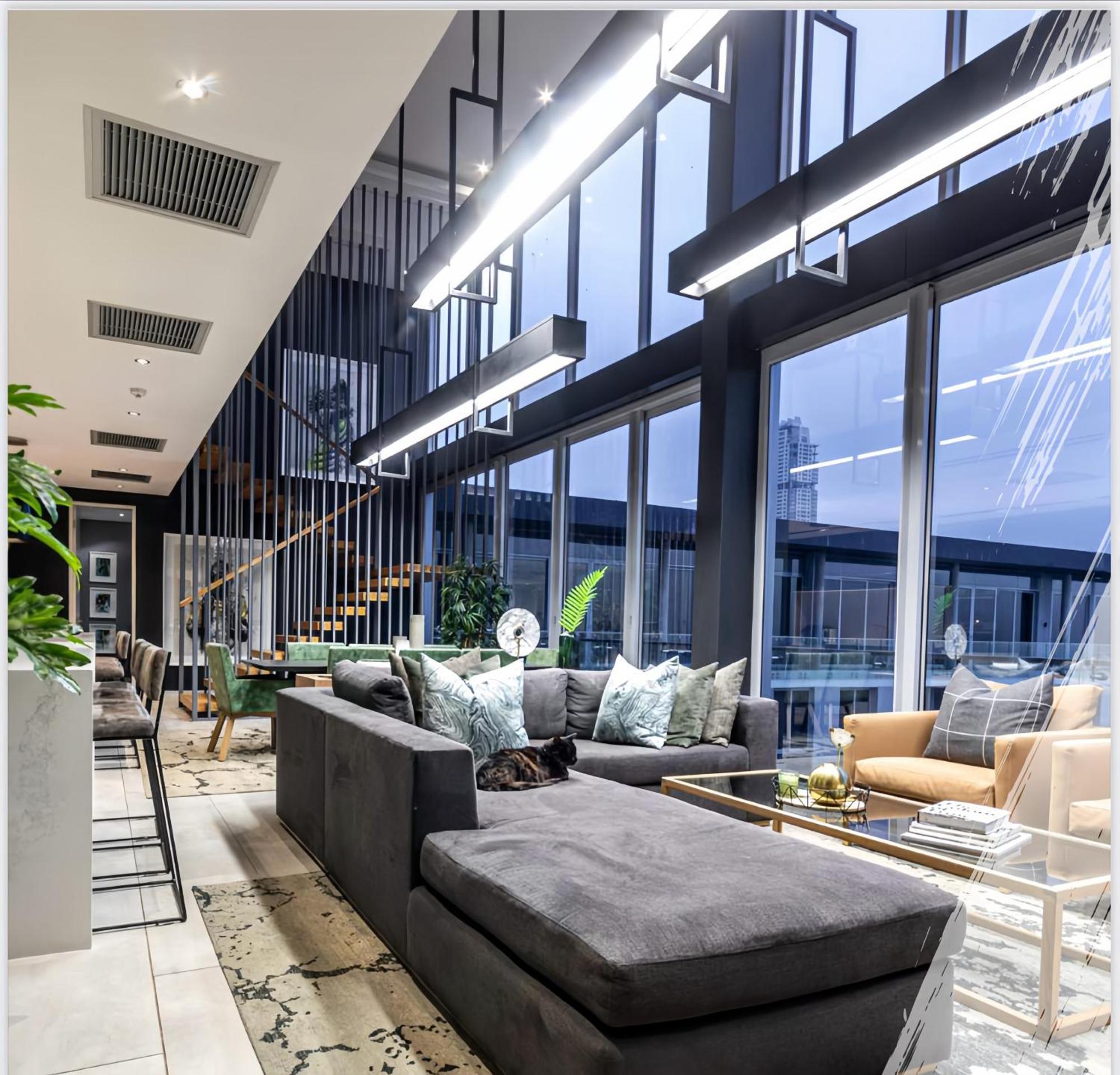 The Royalplatinum Penthouse Căn hộ Johannesburg