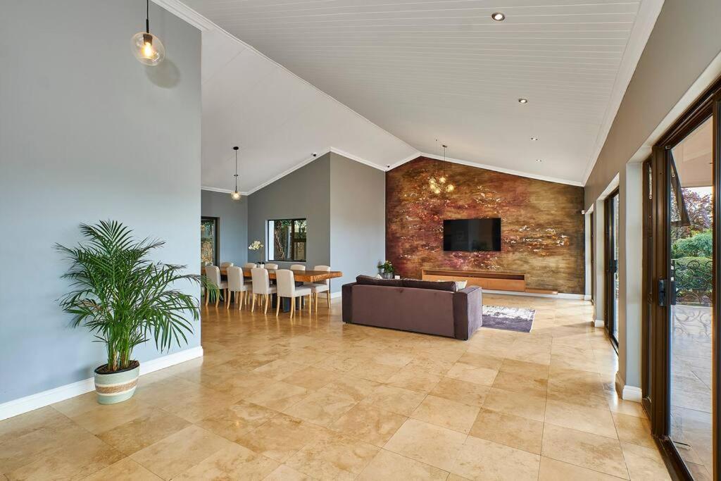 Northcliff Cedar Haven Villa Johannesburg