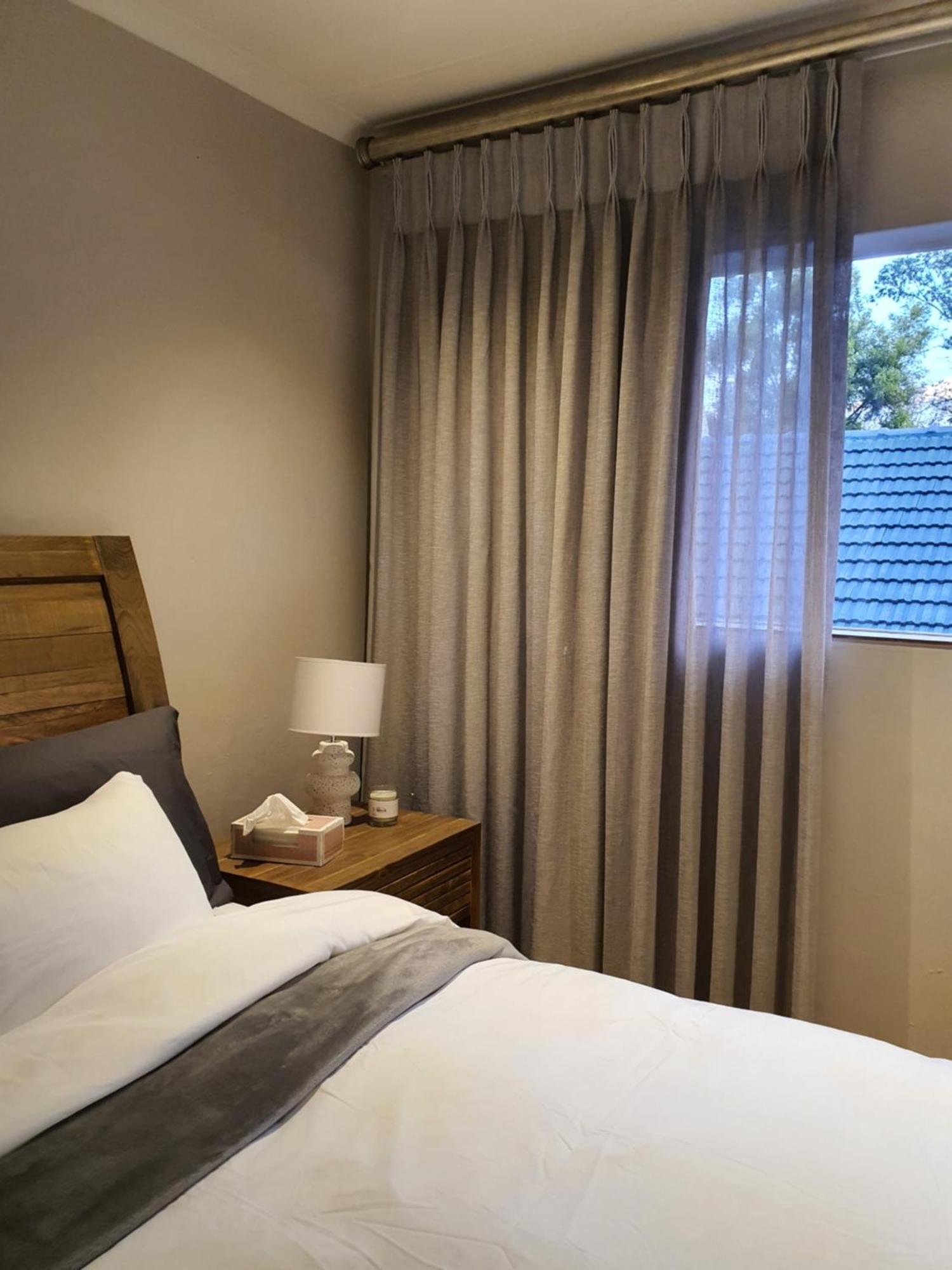 Apartment Warm And Cozy In Randburg *