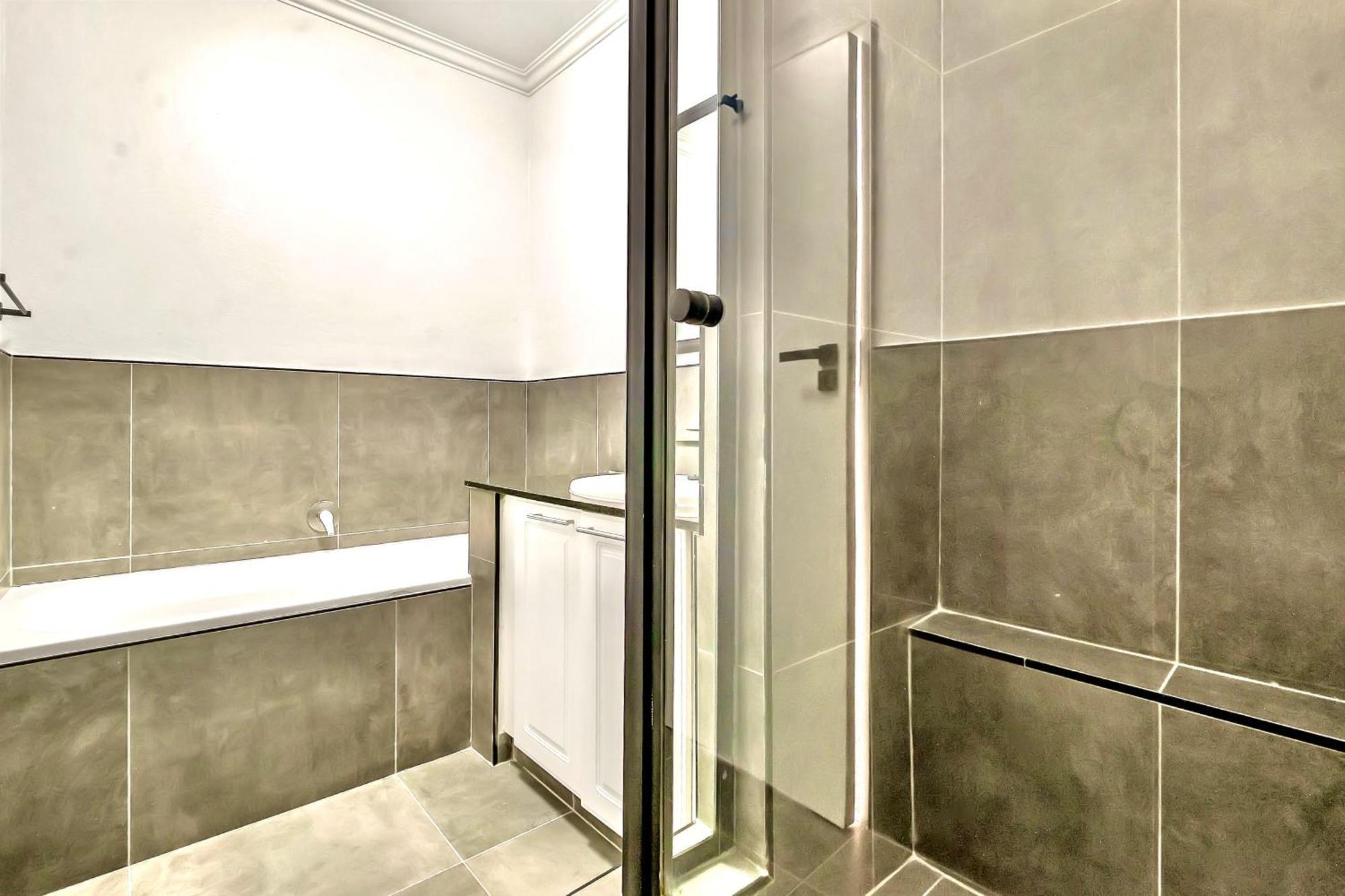 Sandton Lux, 2 Bedroom & 2 Ensuite, No Load Shedding Apartment Johannesburg
