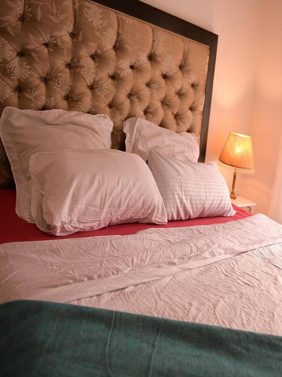 Converge Exquisite Bed & Breakfast *