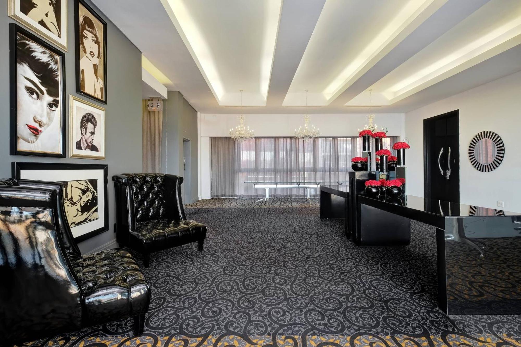 Protea Fire & Ice! By Marriott Melrose Arch Khách sạn 4*