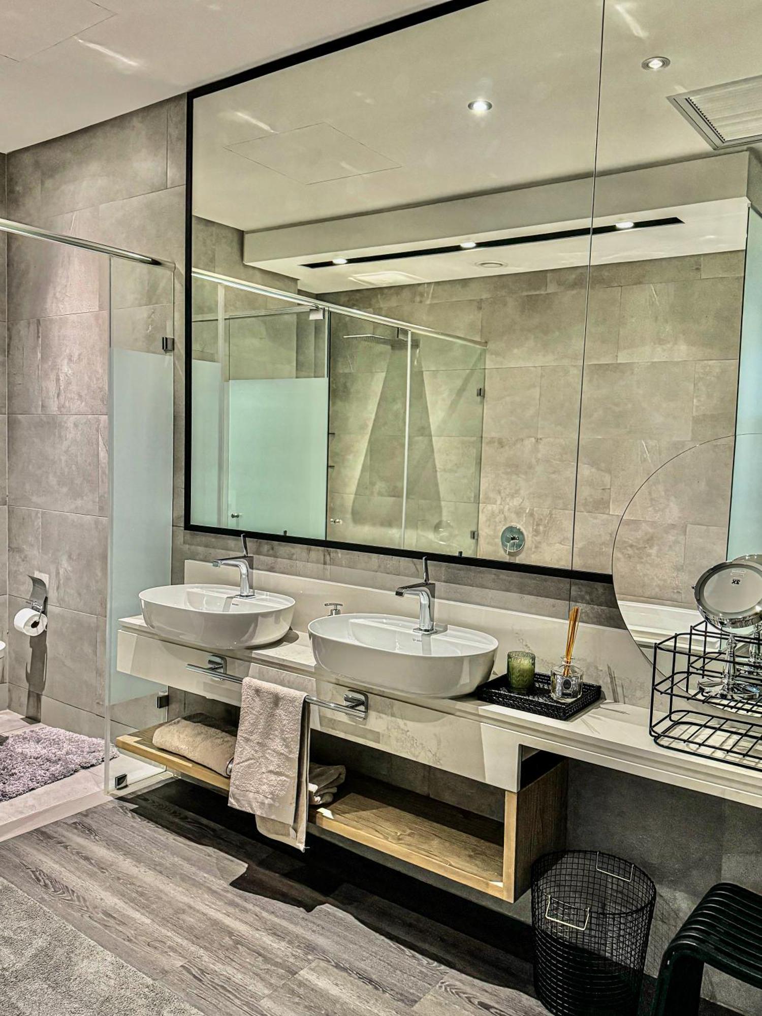 The Royalplatinum Penthouse