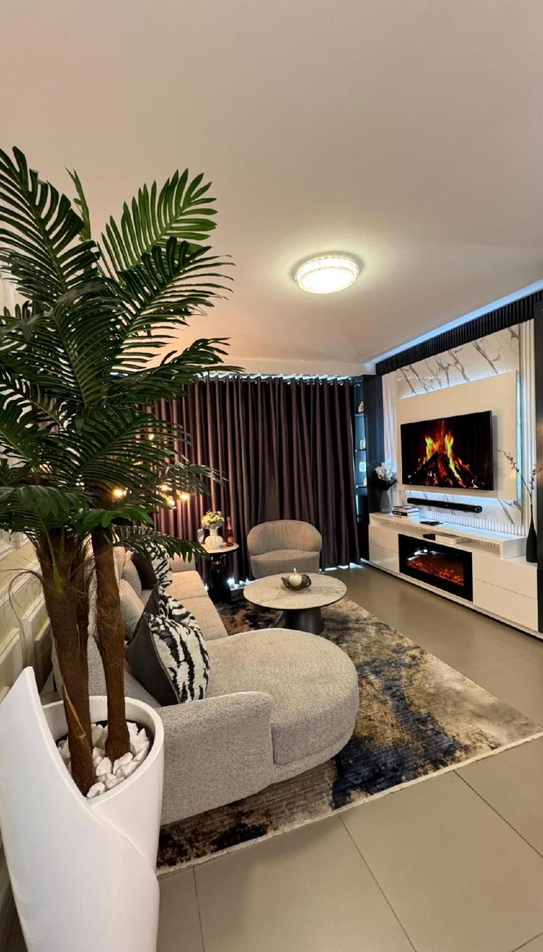 Apartment D&dluxury Rivonia With Inverter Johannesburg