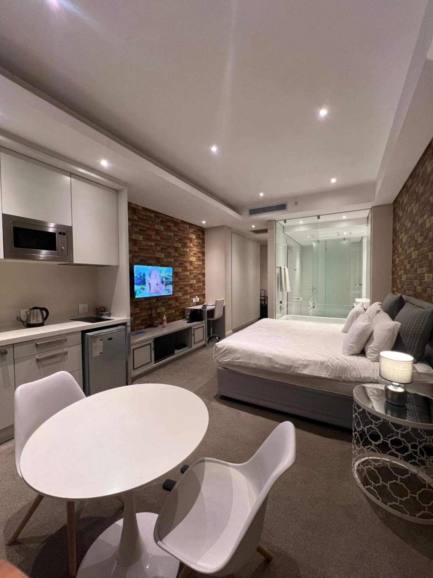 Sandton Skye Apartment Johannesburg