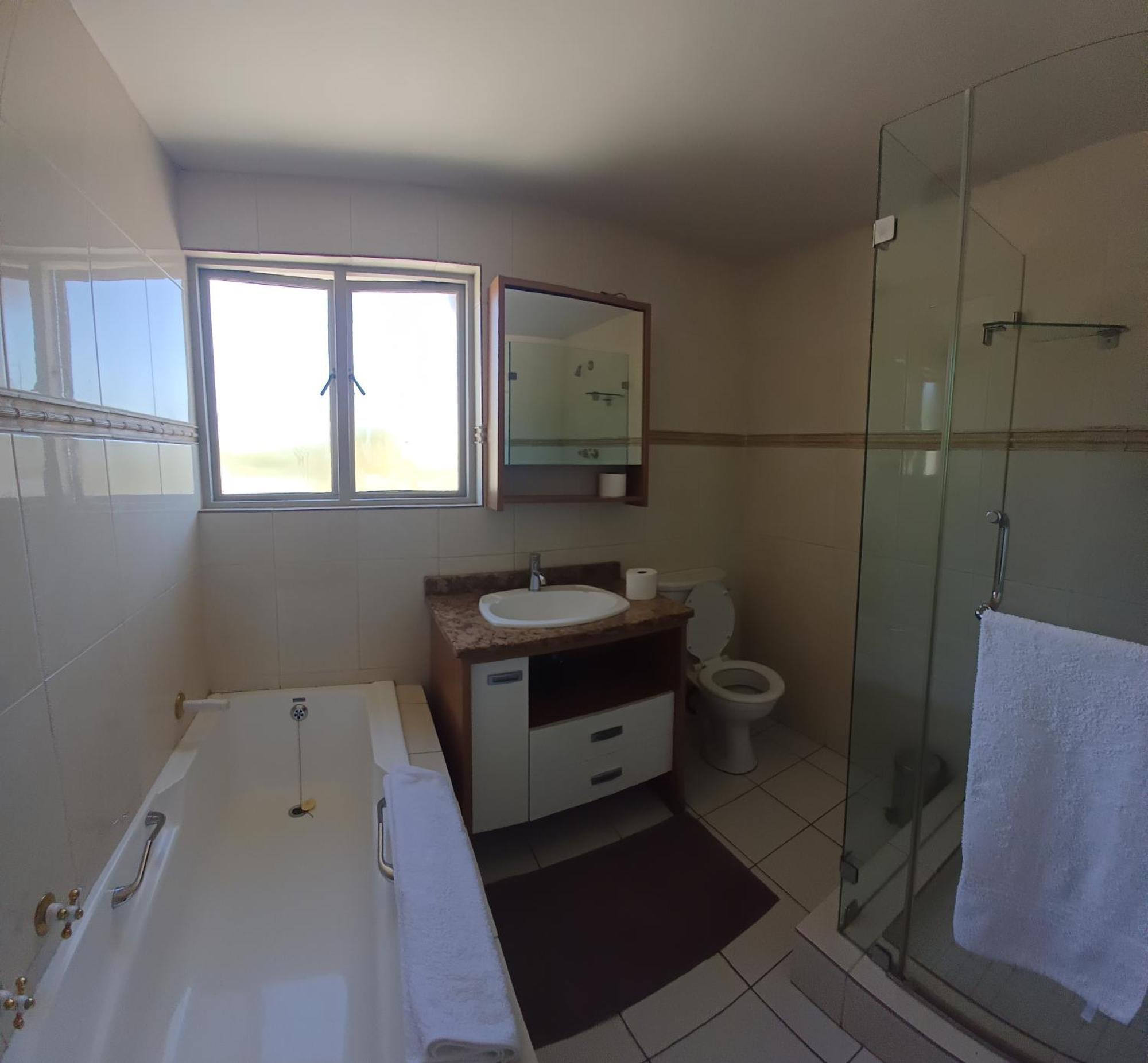 Apartment Mount Royal 09 - Large 1 Bed With Balcony *