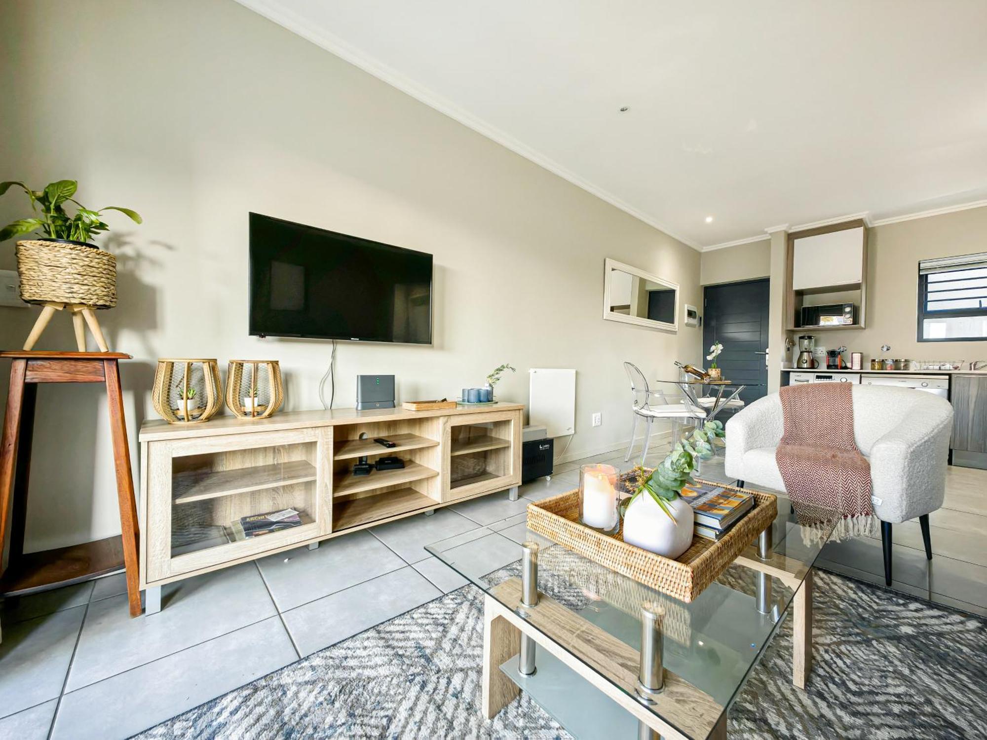 Apartment Garden Unit Inverter,nespresso,blender,netflix Johannesburg