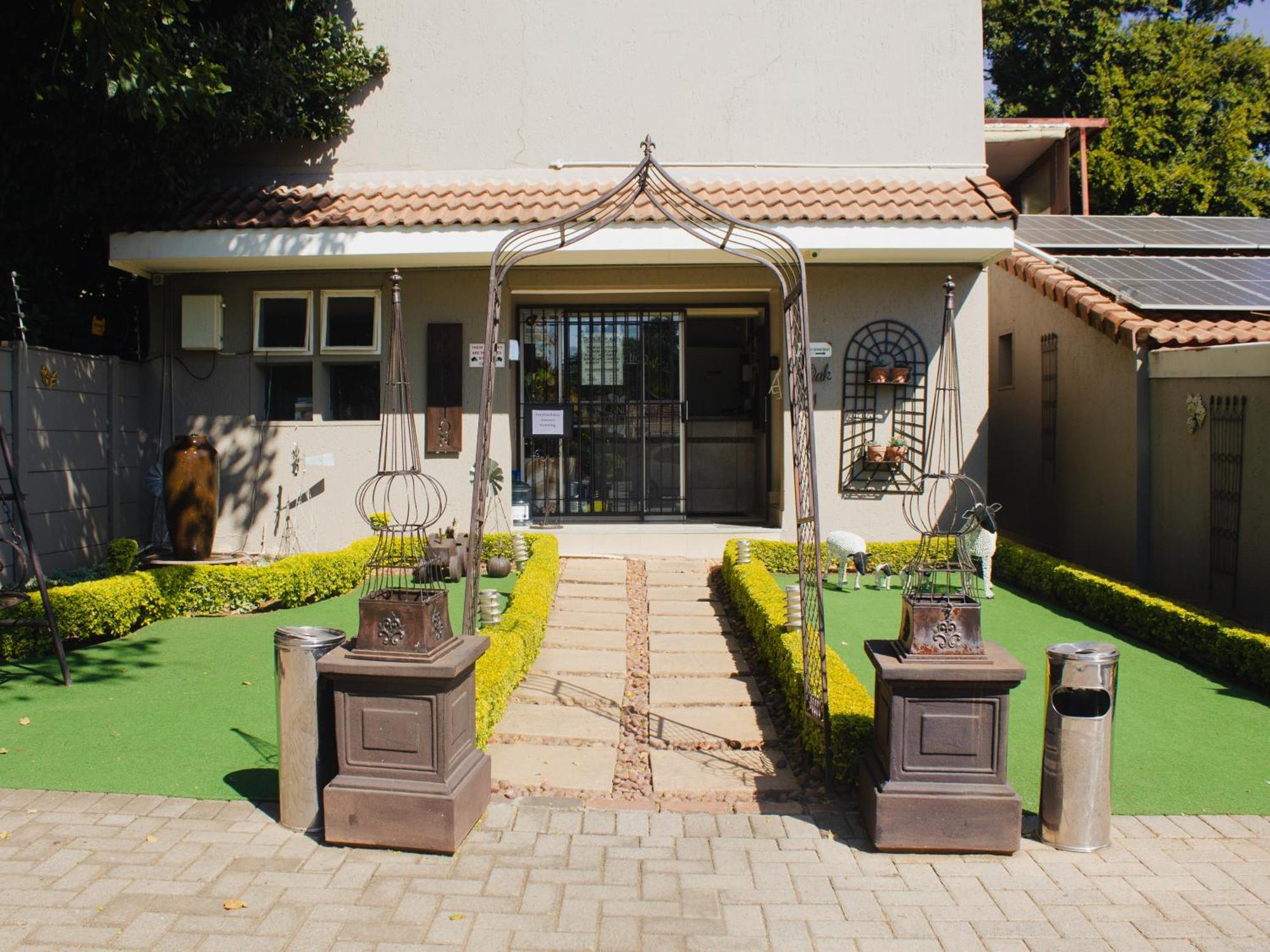 Oaklands And Conference Centre Acomodação com café da manhã  *