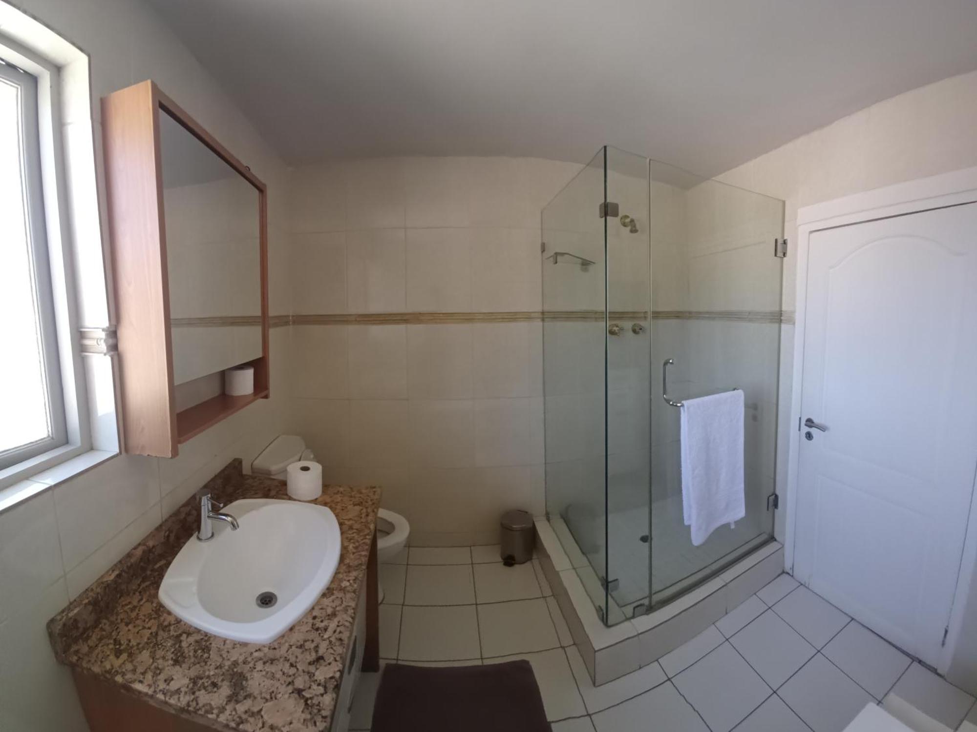 Mount Royal 09 - Large 1 Bed With Balcony Johannesburg