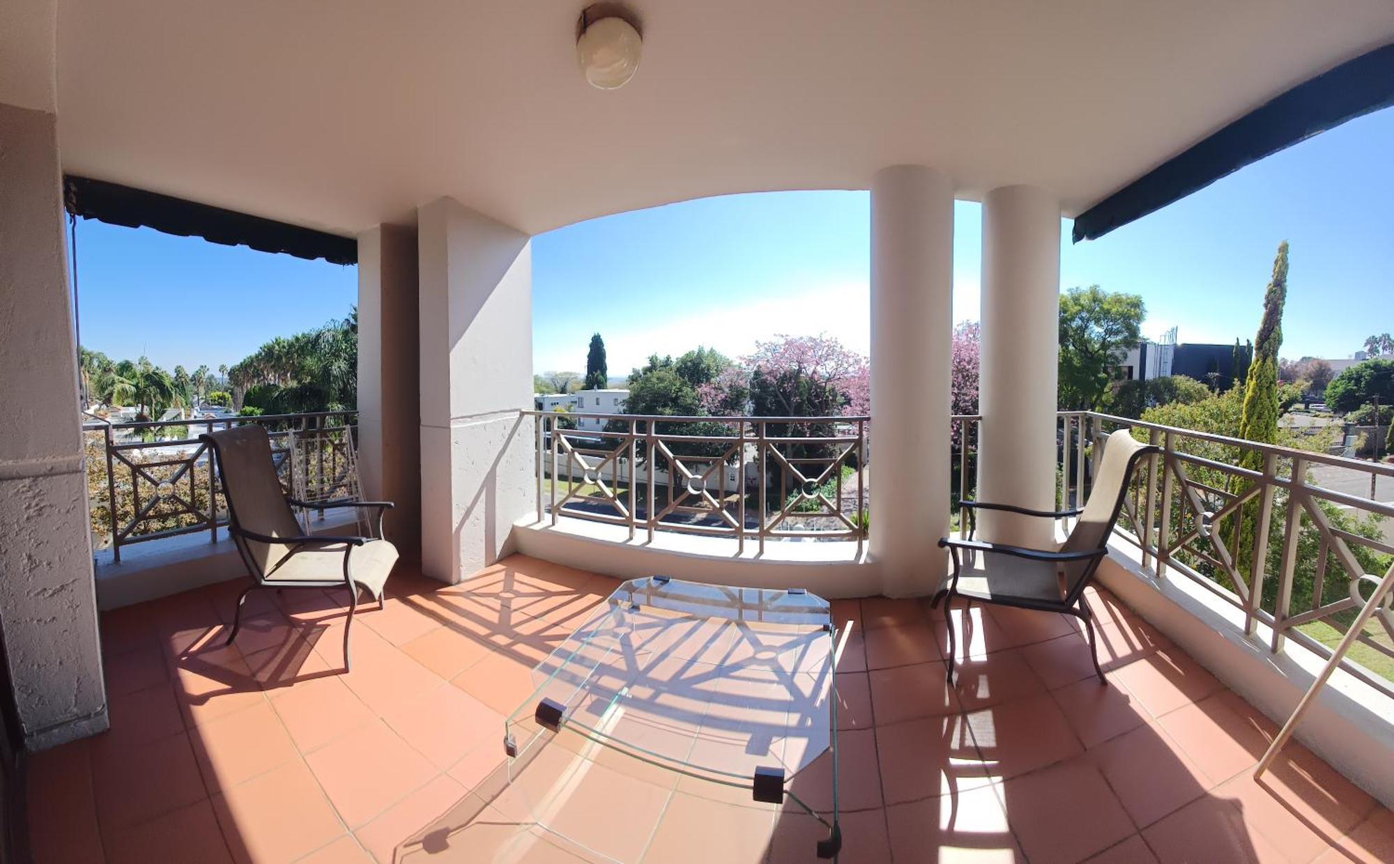 Apartment Mount Royal 09 - Large 1 Bed With Balcony *