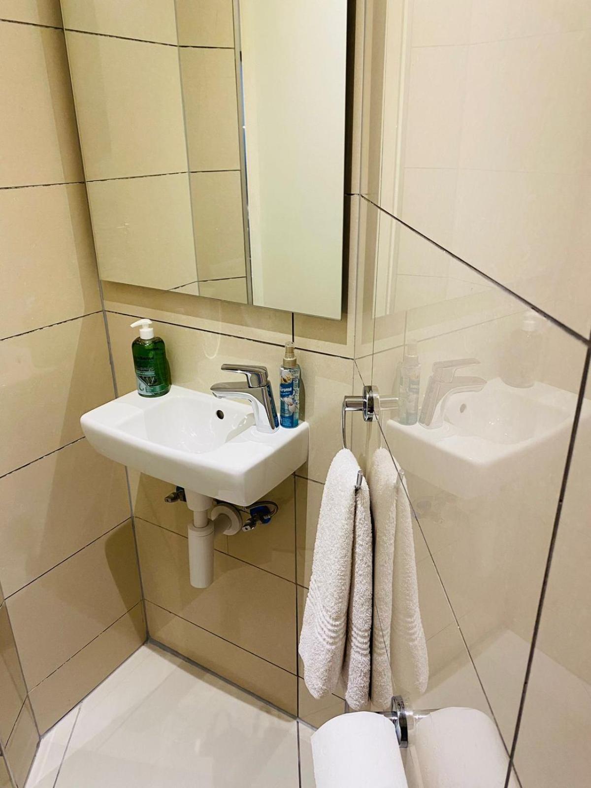 Spacious 2br Near Sandton -no Loadshedding