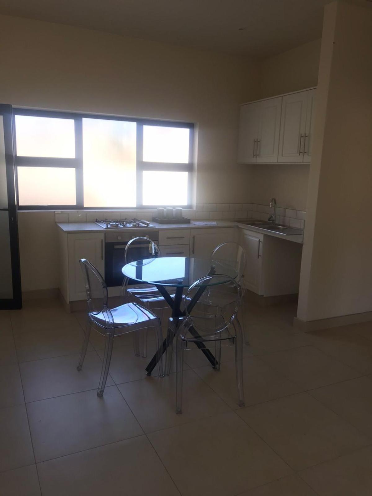 Glenhazel Dorfan Apartment