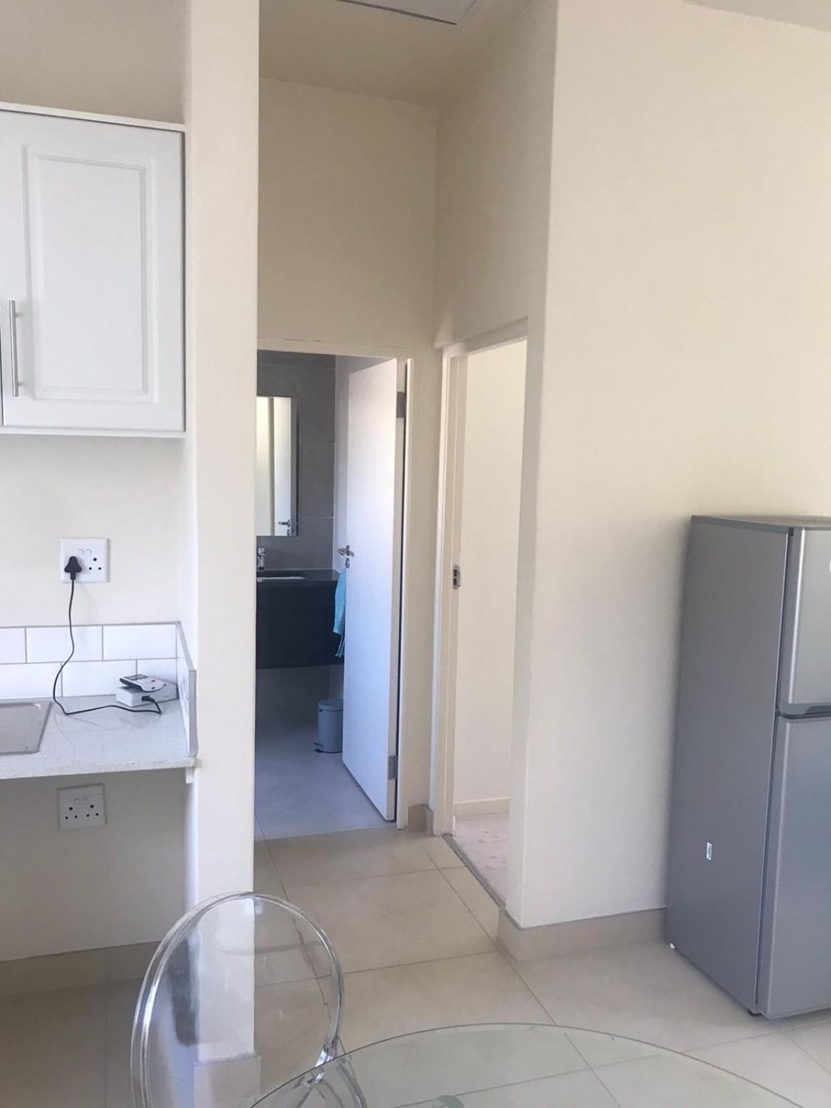 Glenhazel Dorfan Apartment *
