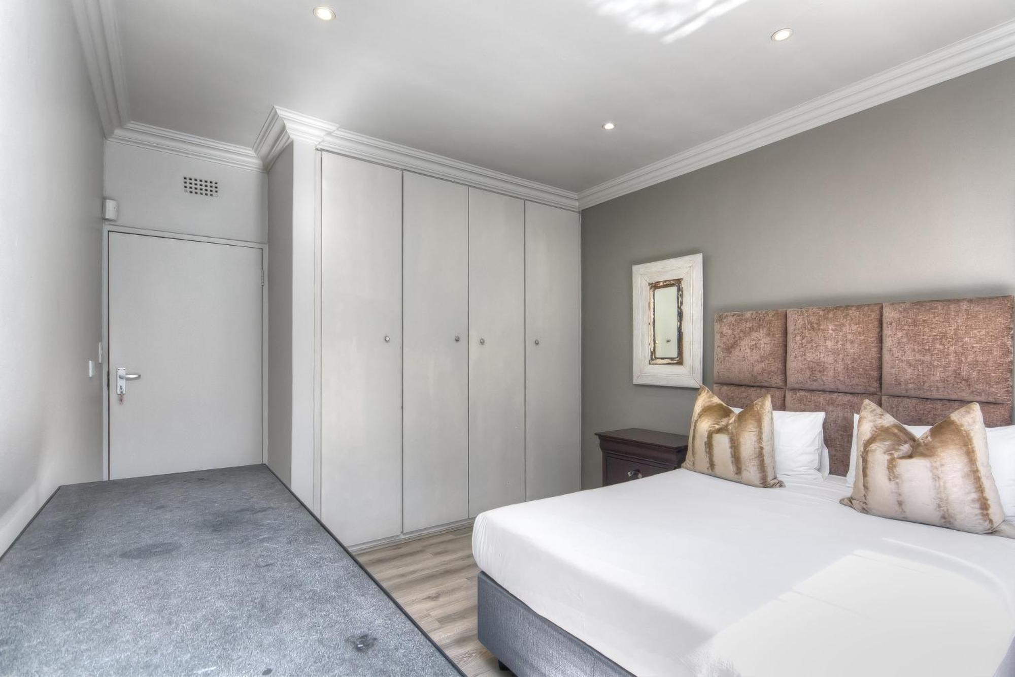 13 Sandown Valley, Sandton Villa Johannesburg