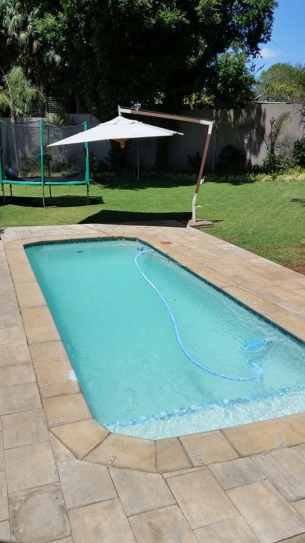 6 On Acacia Bed & Breakfast Johannesburg